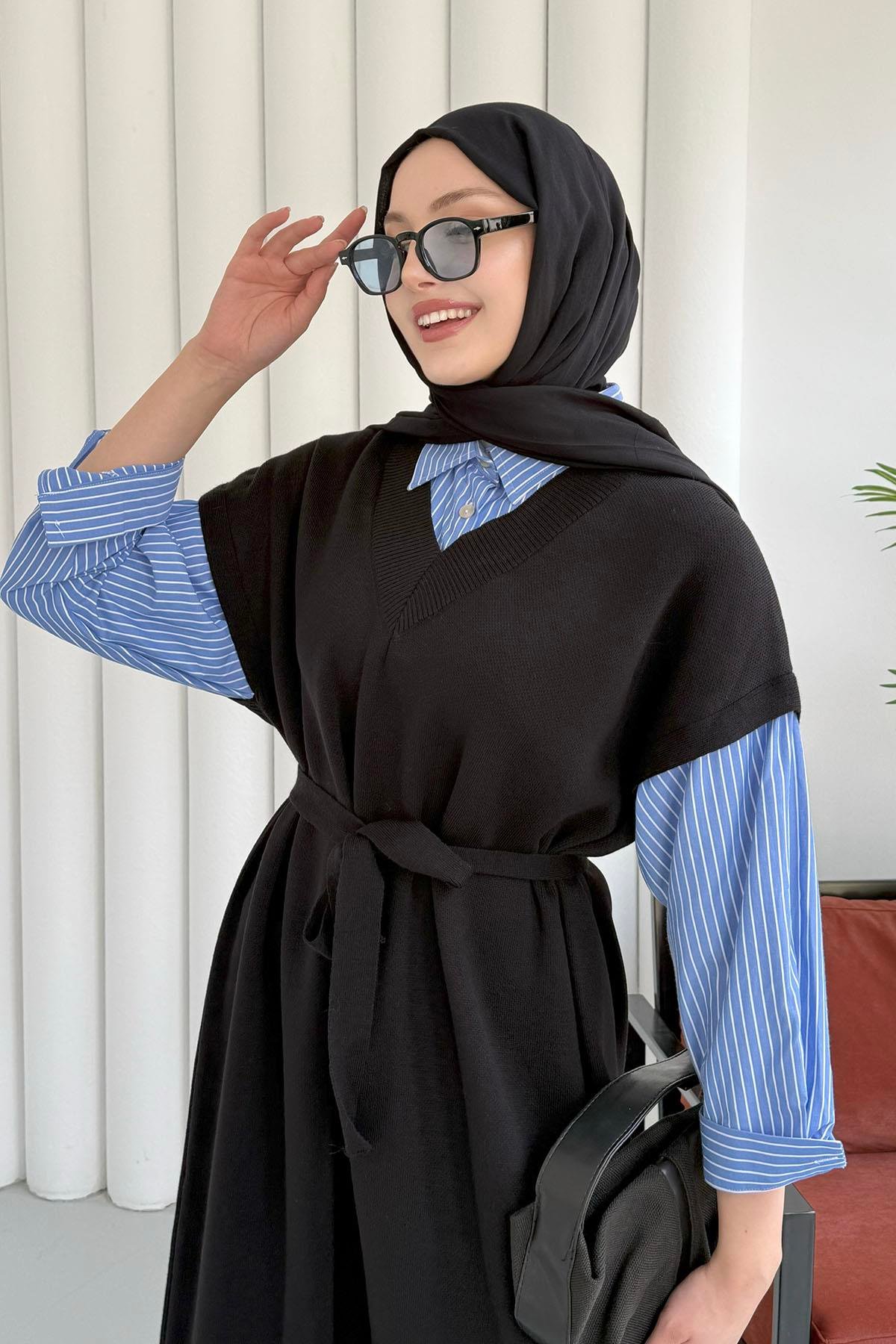 Kol Ve Yaka Gömlek Garnili Tesettür Elbise-SİYAH