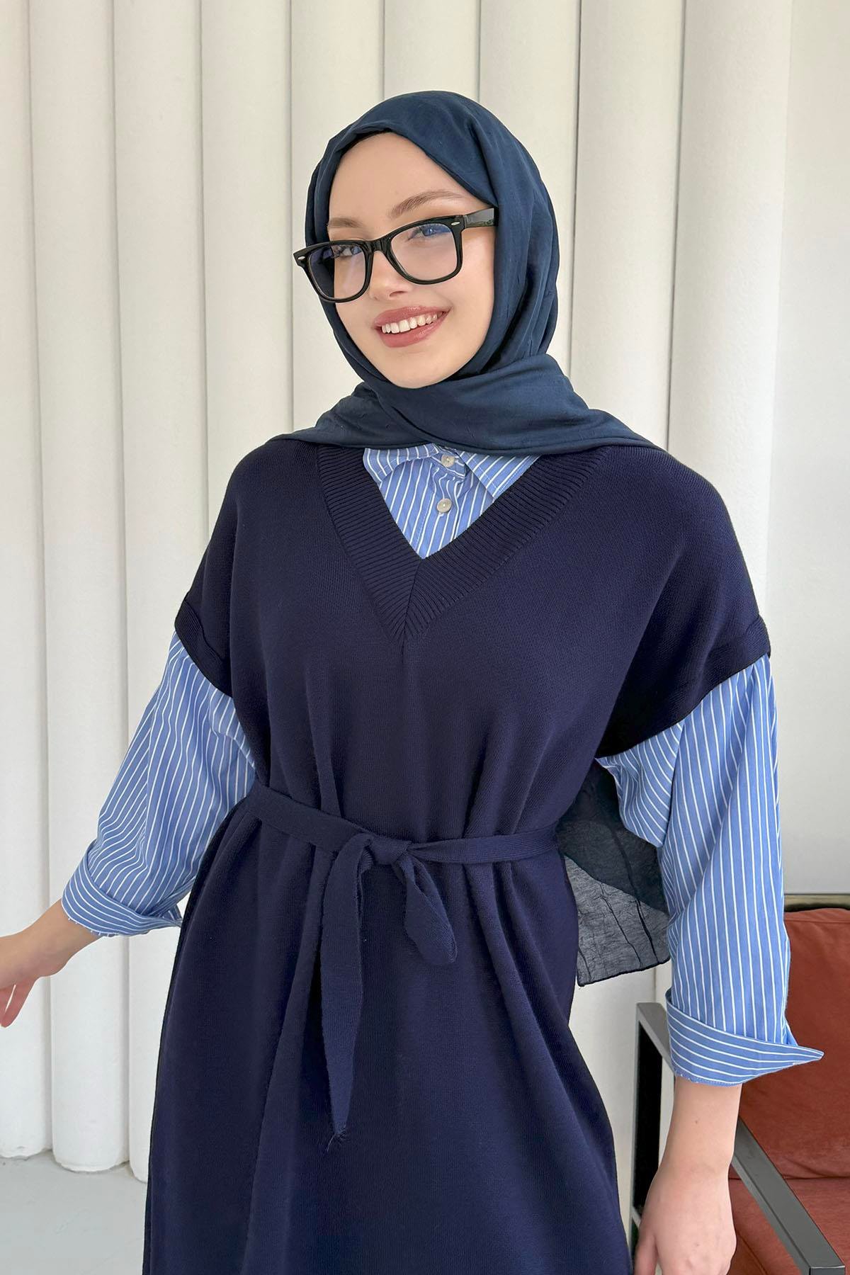 Kol Ve Yaka Gömlek Garnili Tesettür Elbise-LACİVERT