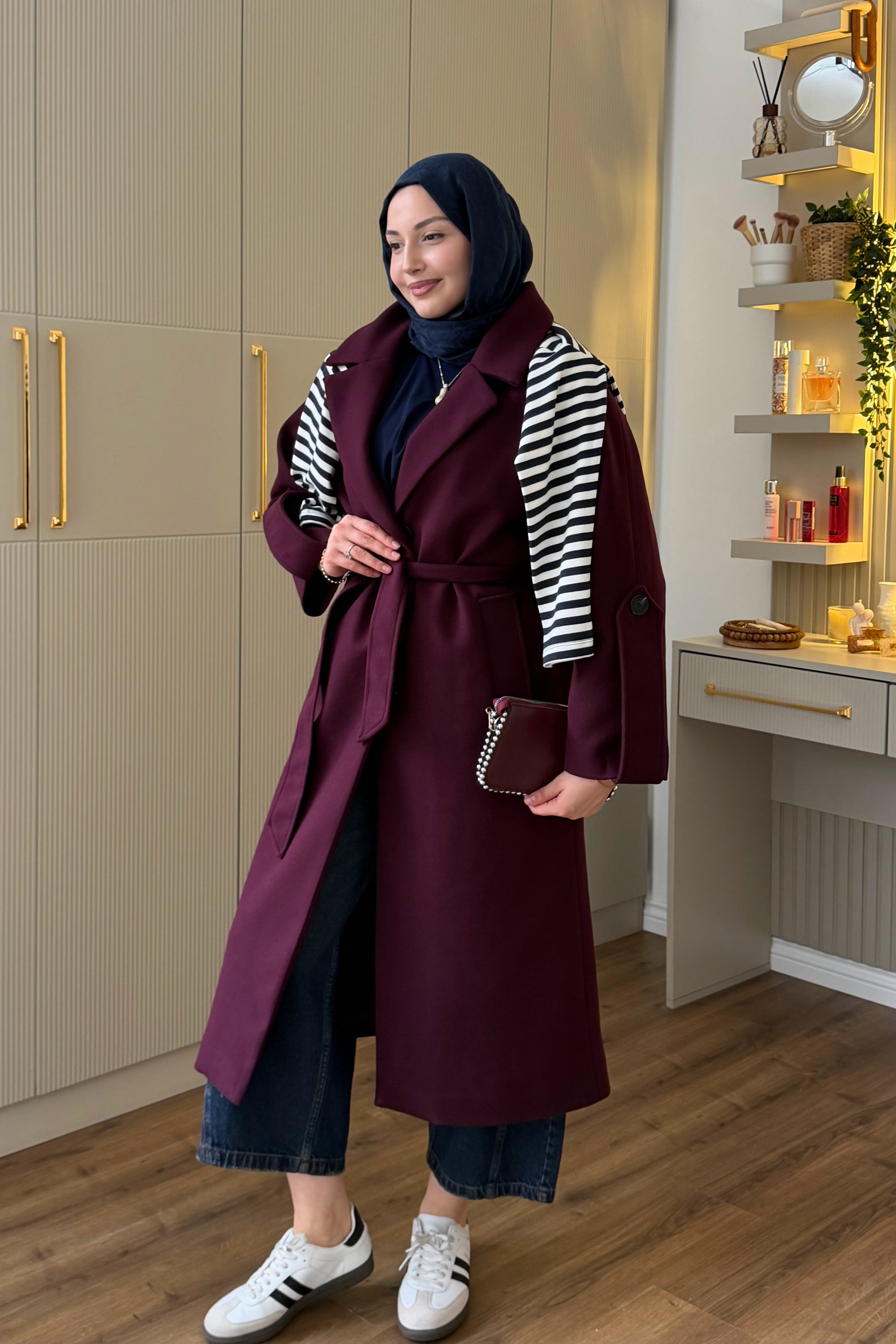 Kolları Apoletli Beli Kuşaklı Astarlı Uzun Kaşe Kaban-BORDO
