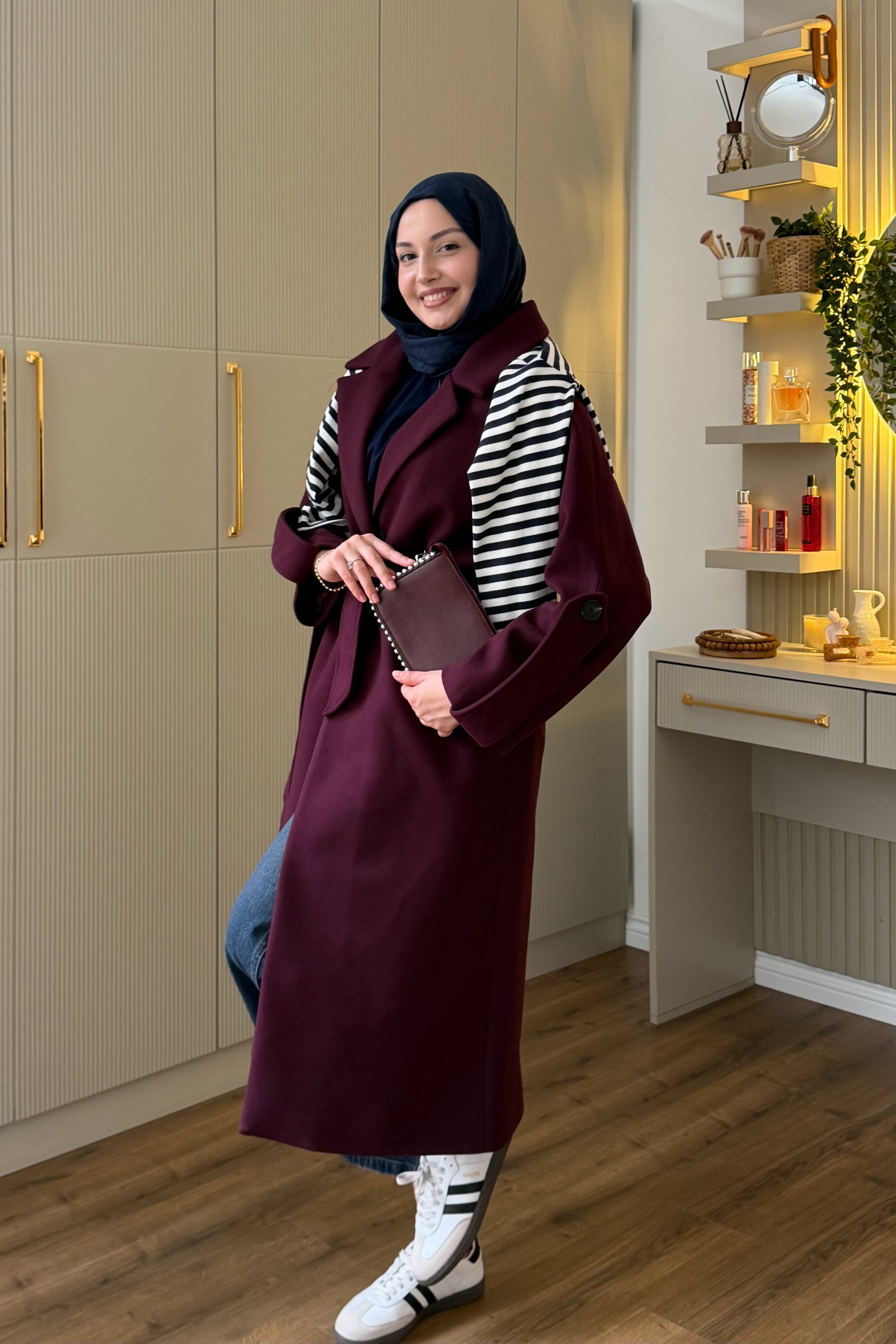 Kolları Apoletli Beli Kuşaklı Astarlı Uzun Kaşe Kaban-BORDO
