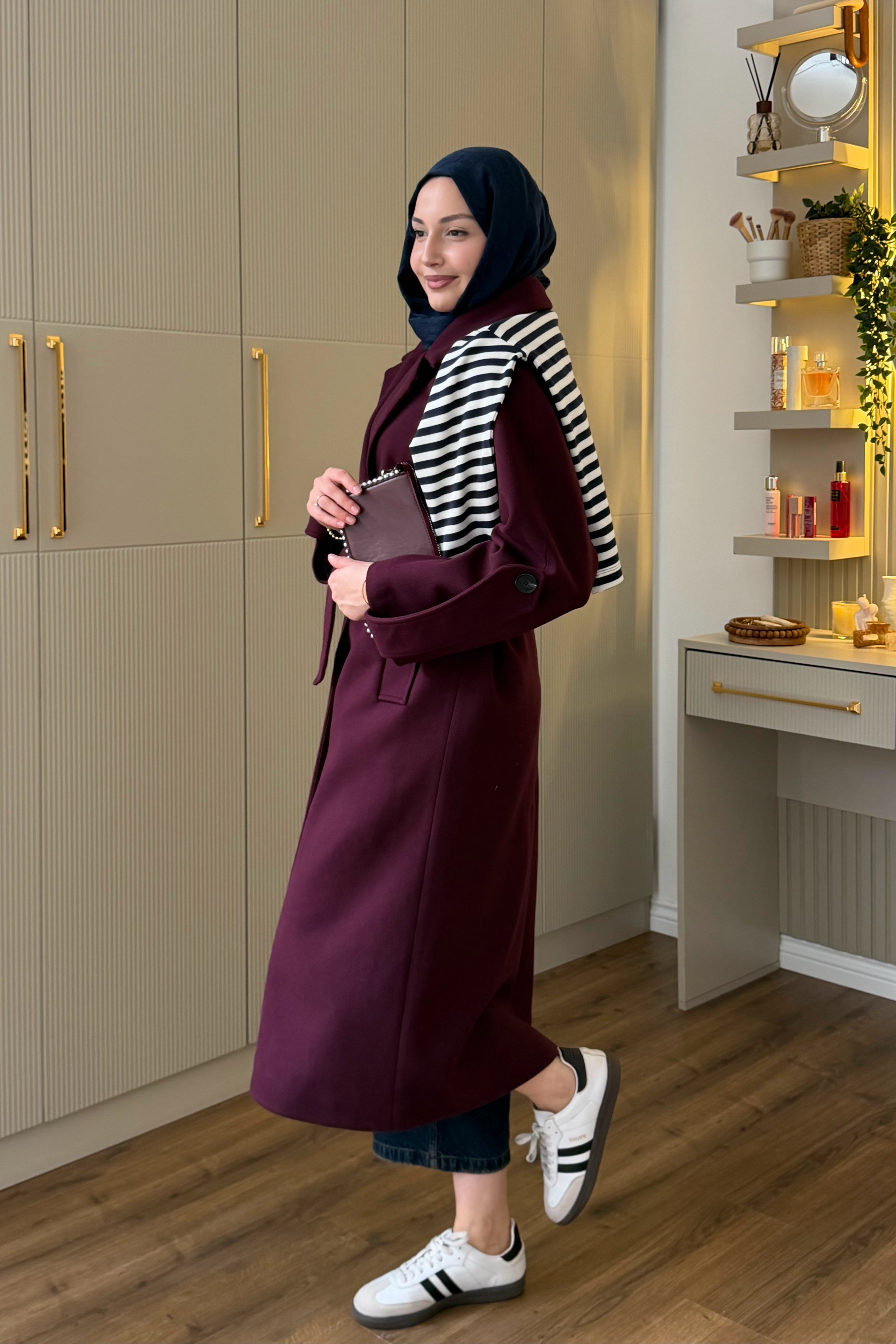 Kolları Apoletli Beli Kuşaklı Astarlı Uzun Kaşe Kaban-BORDO