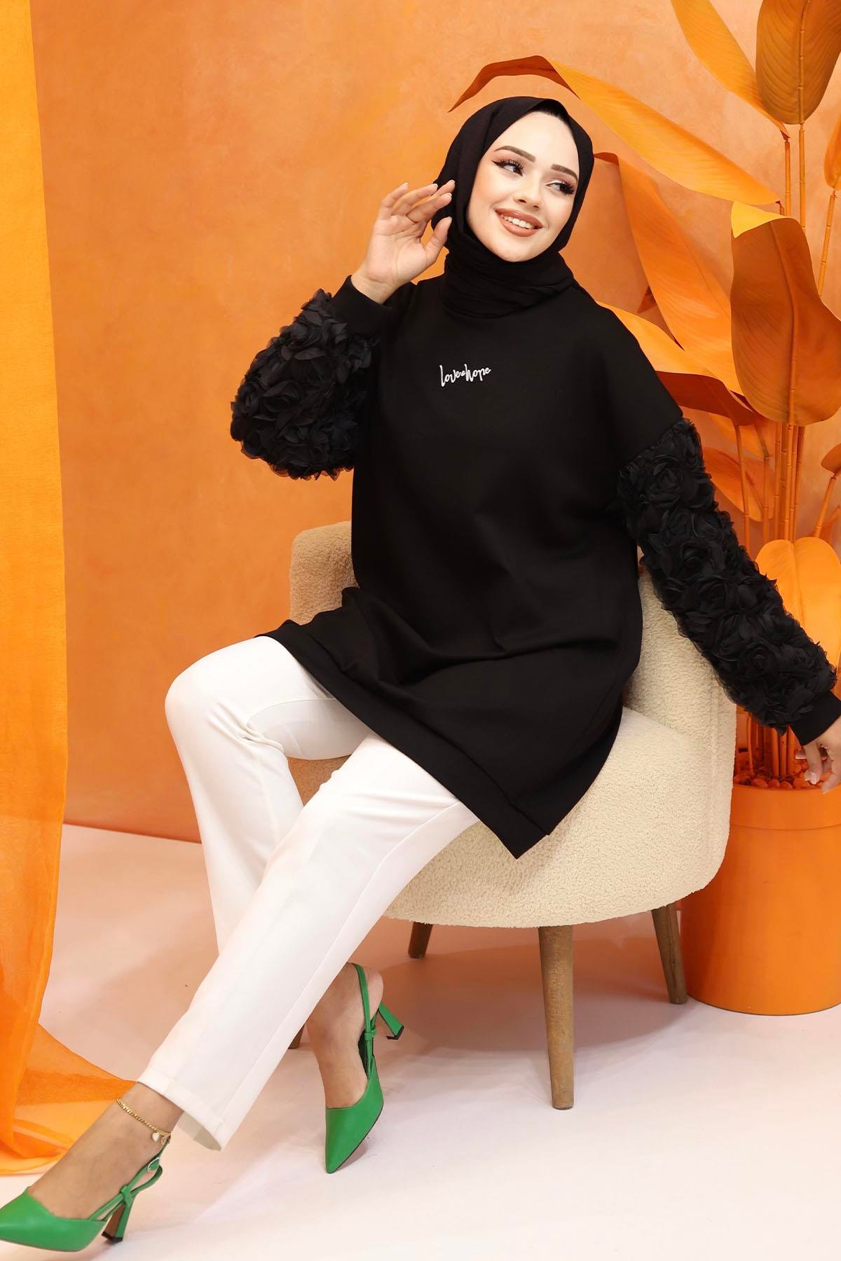 Kolları Gül Detaylı Baskılı Oversize Sweatshirt-SİYAH
