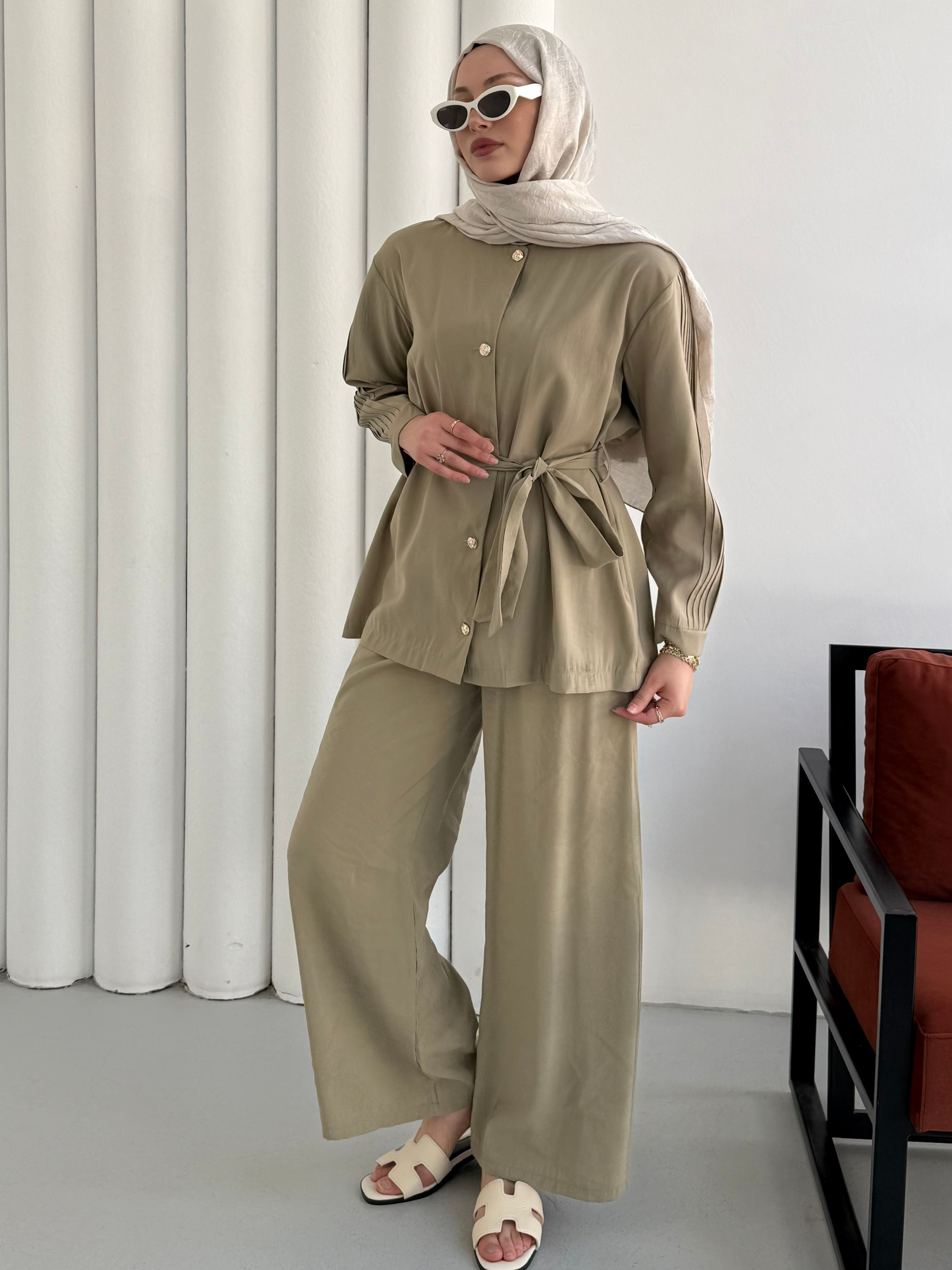 Kolları Nervül Dikiş Detay Pantolon Tesettür Takım-MİNT YEŞİLİ