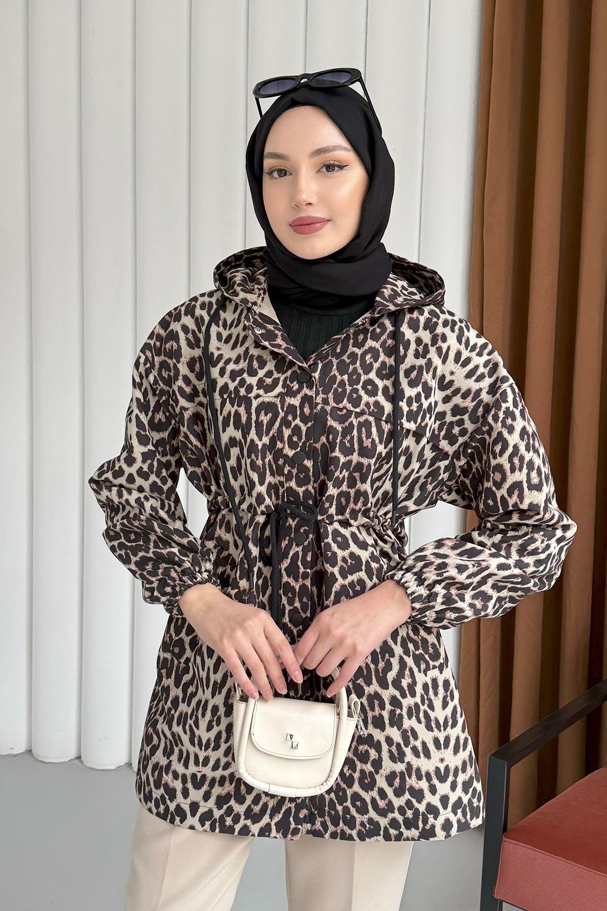 Leopar Desenli Cepli Bel Büzgülü Kapişonlu Trençkot-LEOPAR