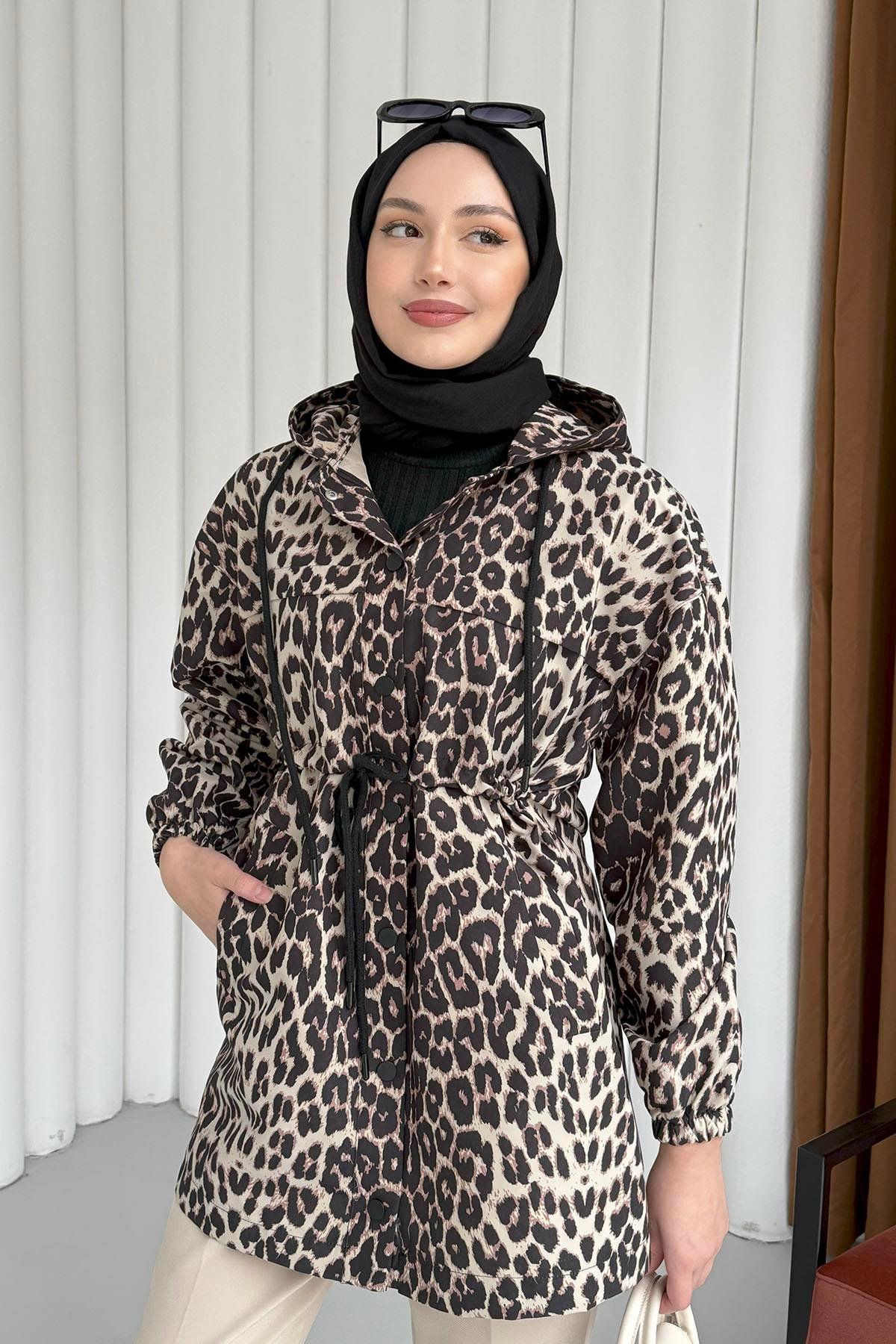 Leopar Desenli Cepli Bel Büzgülü Kapişonlu Trençkot-LEOPAR