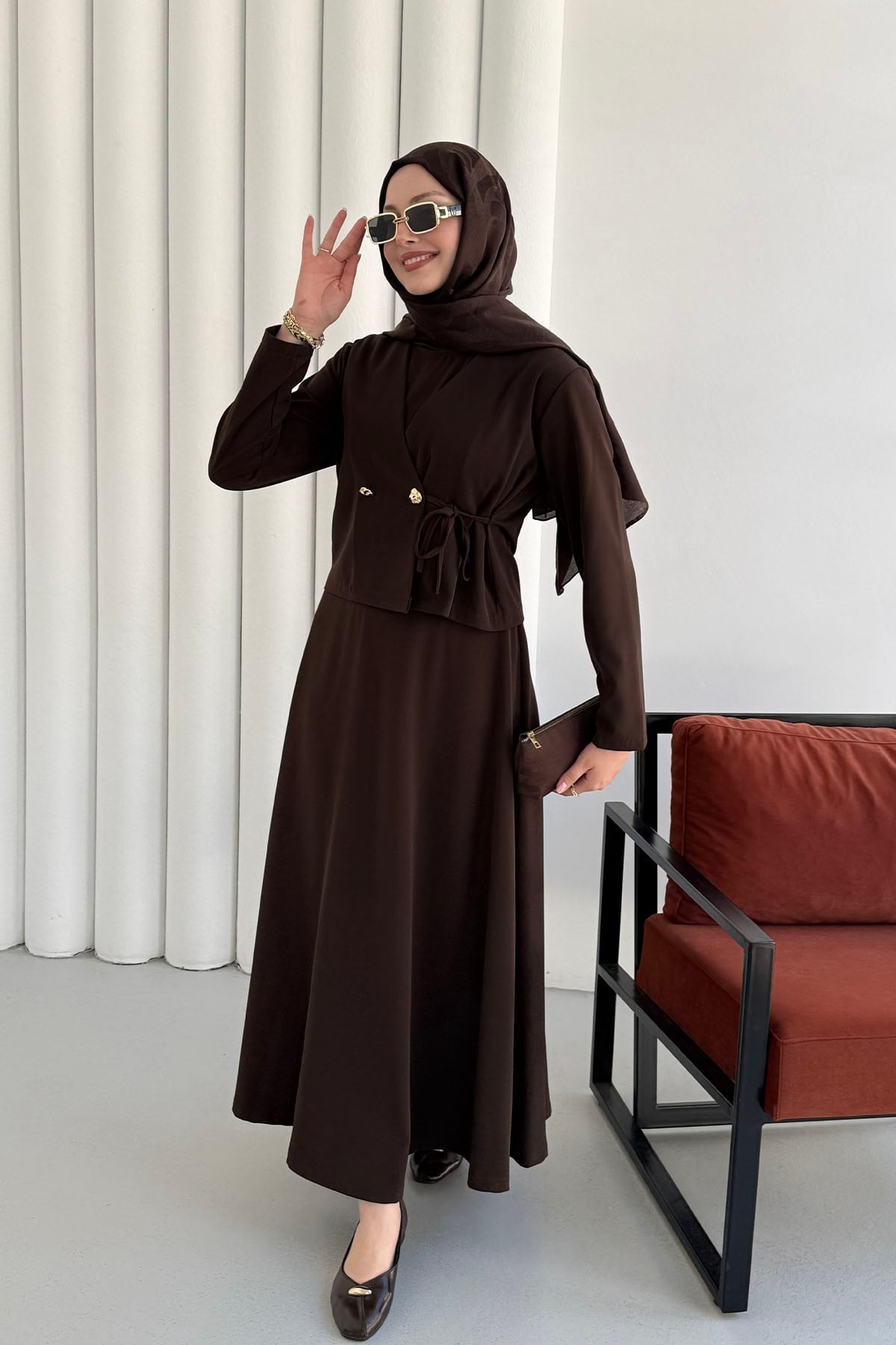 Linda Kumaş Çift Düğmeli Yandan Bağlamalı Jile Takım Elbise-KAHVERENGİ