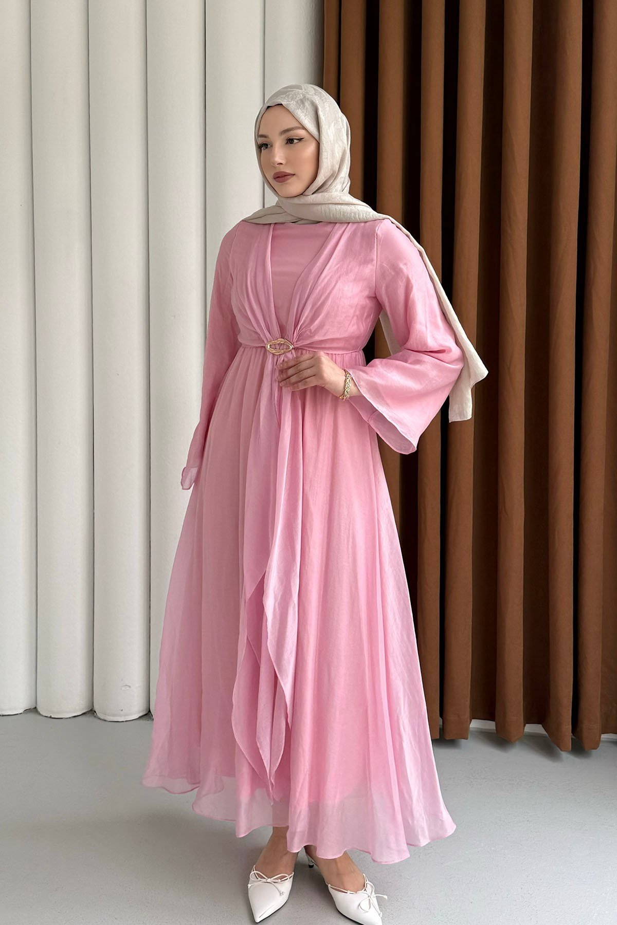 Modal Gold Broş Detaylı Tesettür Elbise-PEMBE