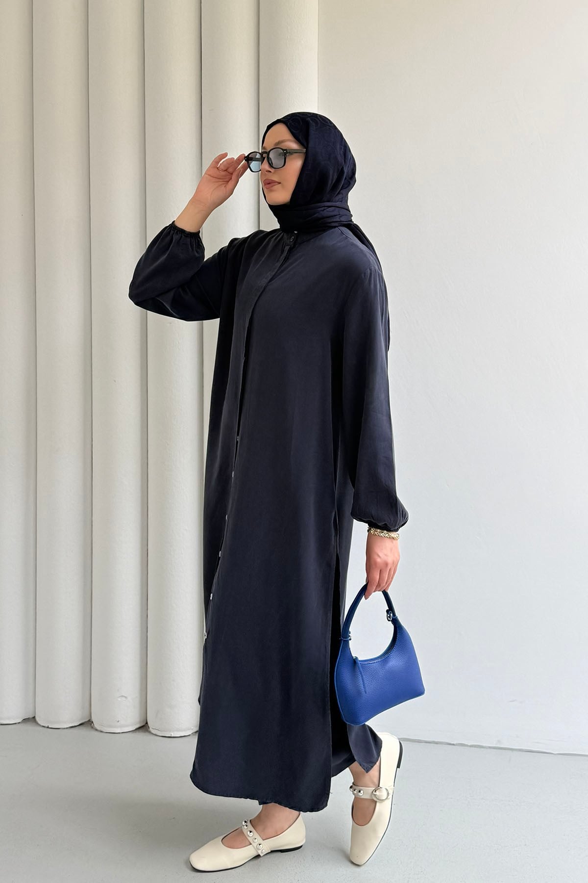 Modal Kumaş Dökümlü Yan Yırtmaçlı Tunik Pantolon Tesettür Takım-LACİVERT