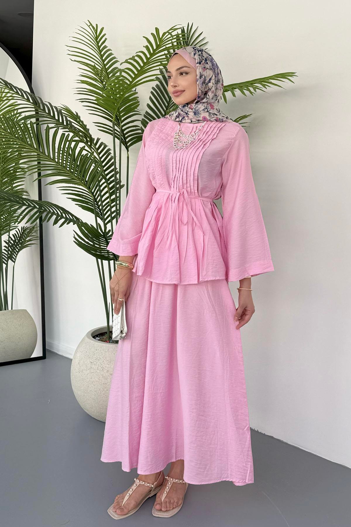 Nervül Dikişli Biye Kemerli Etekli Tesettür Takım-PEMBE