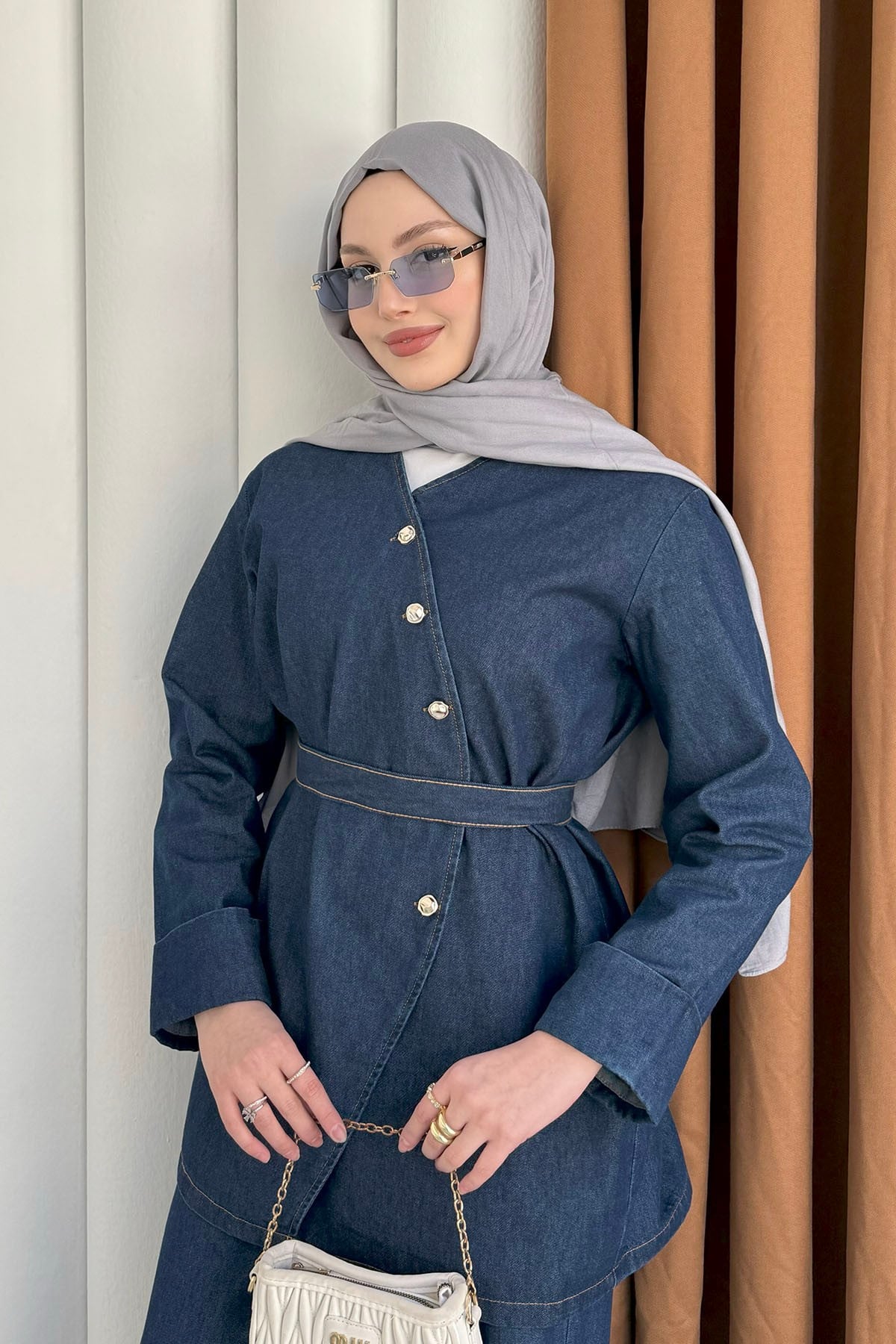Önü Düğmeli Kuşaklı Denim Tesettür Takım-KOYU MAVİ