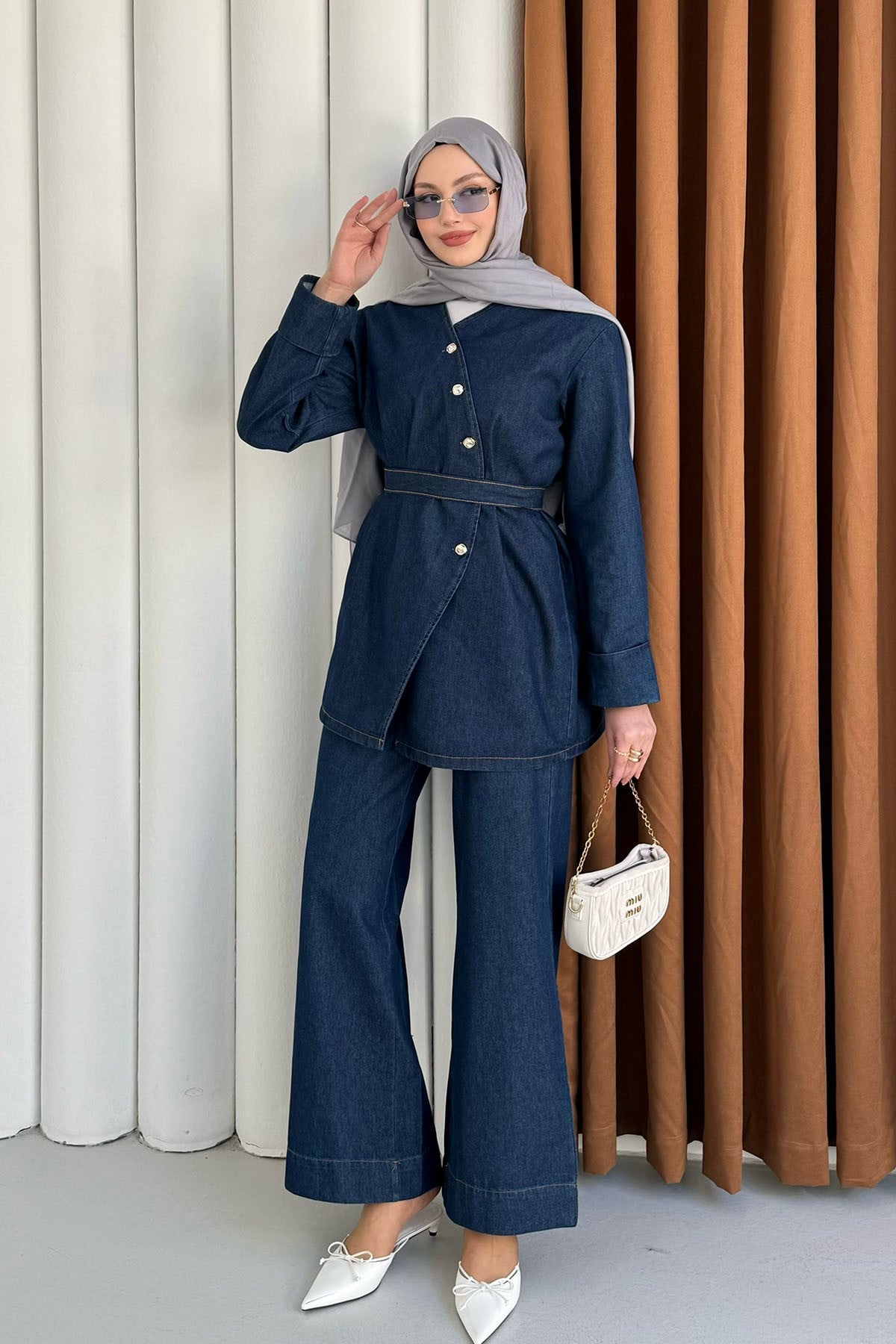 Önü Düğmeli Kuşaklı Denim Tesettür Takım-KOYU MAVİ