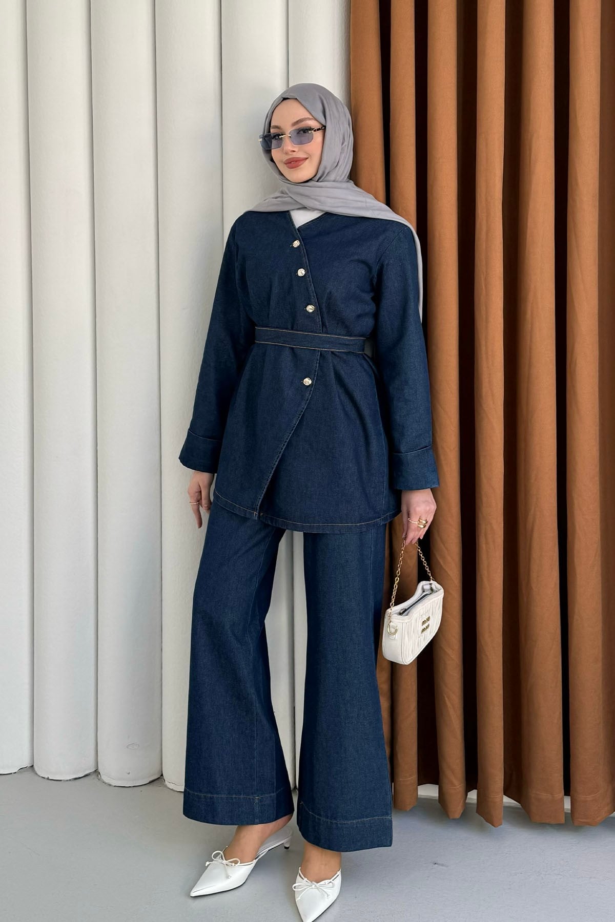 Önü Düğmeli Kuşaklı Denim Tesettür Takım-KOYU MAVİ