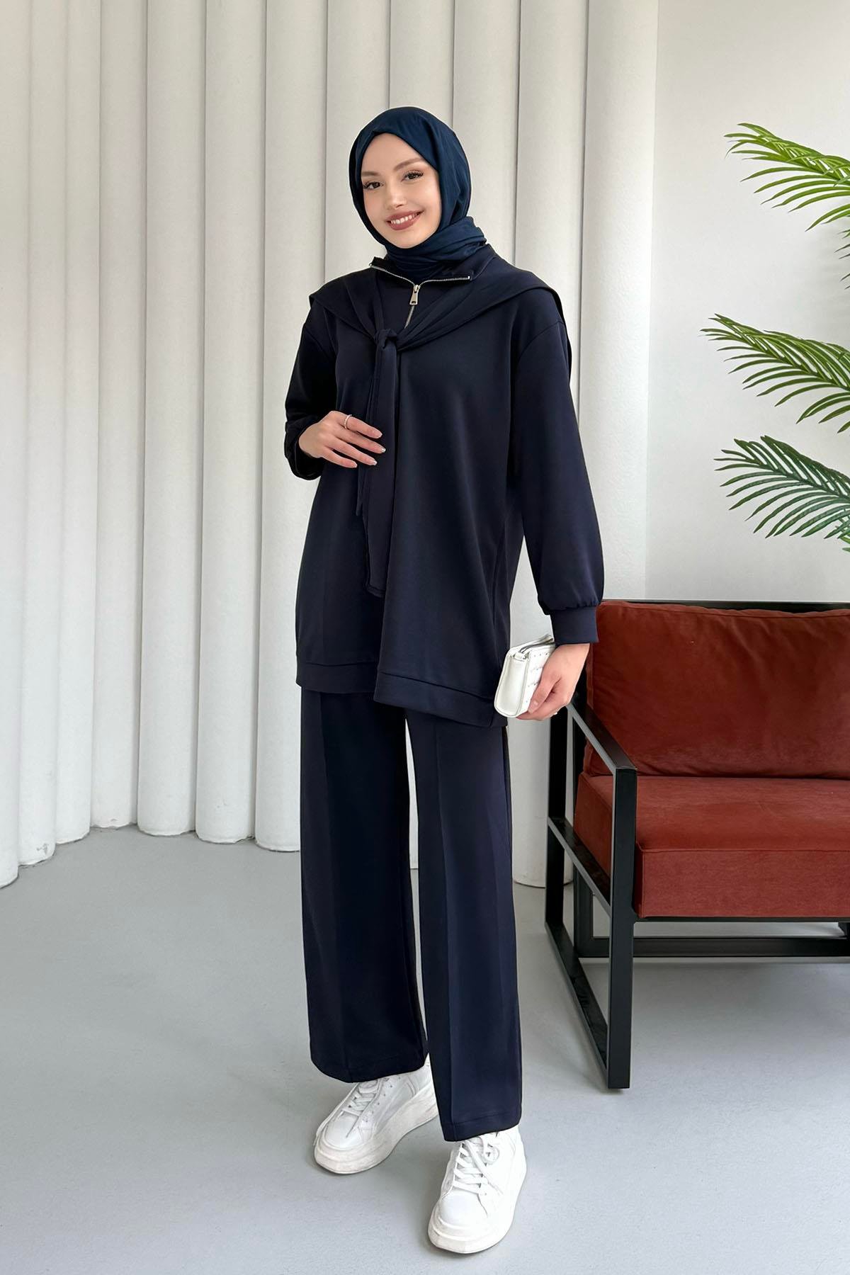 Önü Yarım Fermuarlı Fularlı Pantolonlu Tesettür Takım-LACİVERT