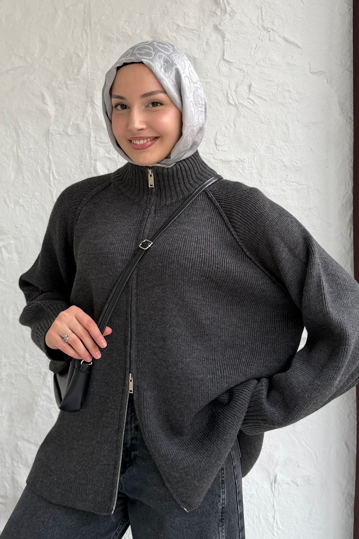 Oversize Dik Yaka Boydan Fermuarlı Triko Hırka-ANTRASİT