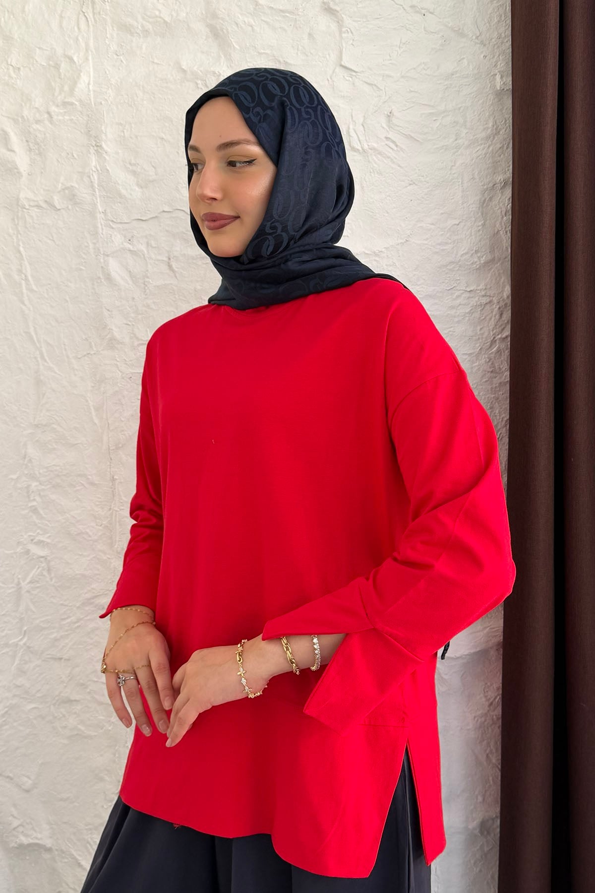 Oversize Yırtmaçlı Ribana Detaylı Sweatshirt-KIRMIZI