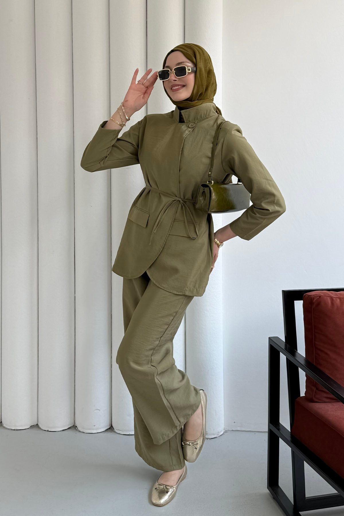 Paraşüt Kumaş Tek Düğme Bomber Tesettür Takımı-HAKİ YEŞİL