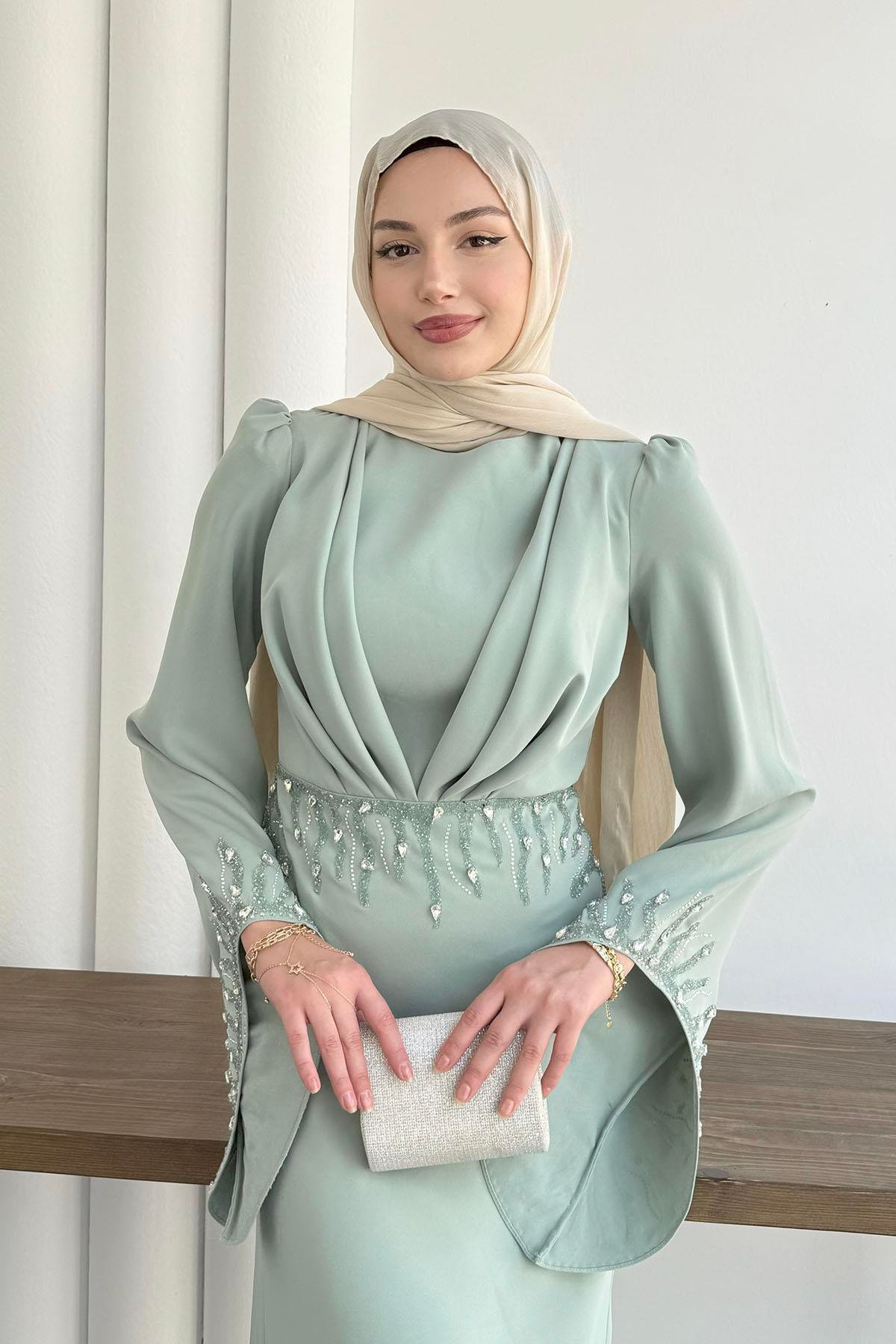 Parıltı Taş Detaylı Tesettür Abiye-SU YEŞİLİ
