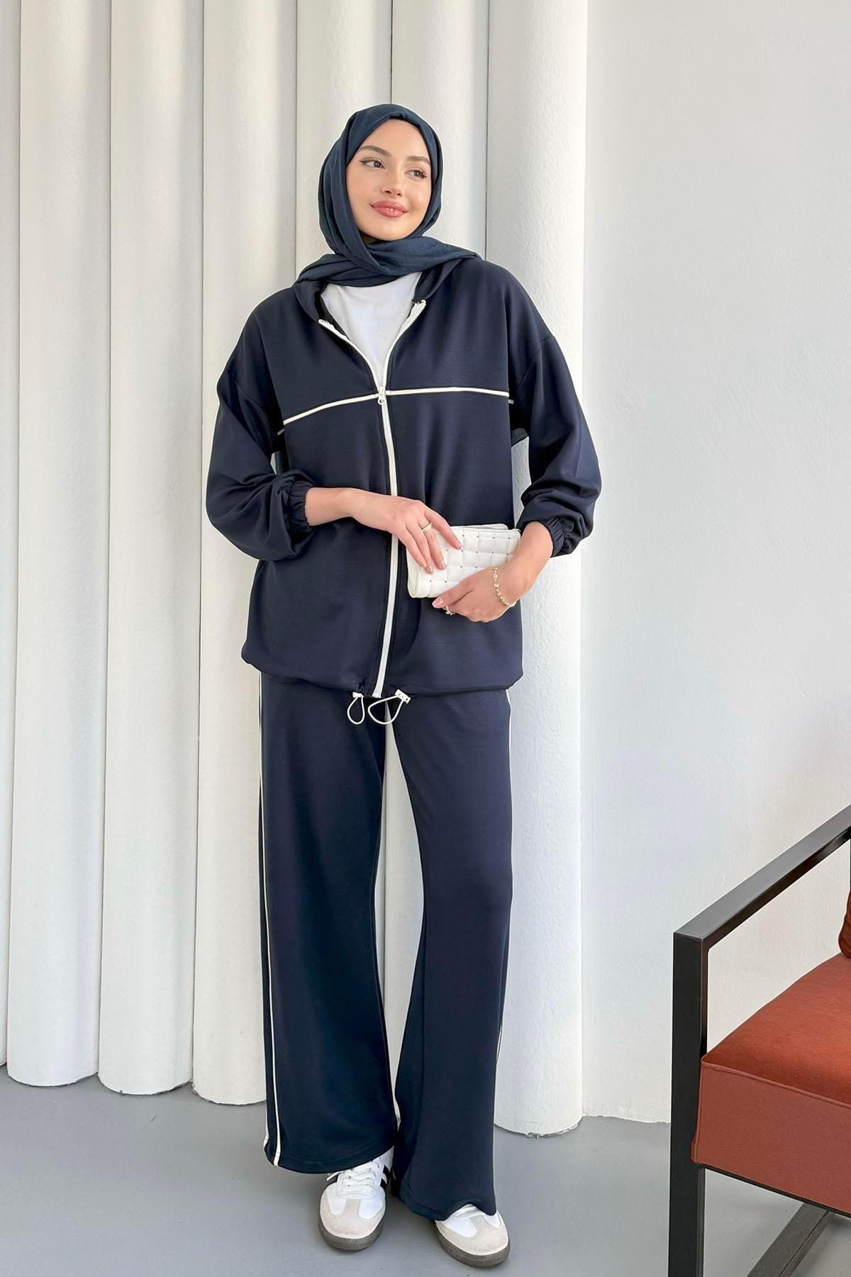 Şerit Detaylı Kapüşonlu Tesettür Takım-LACİVERT