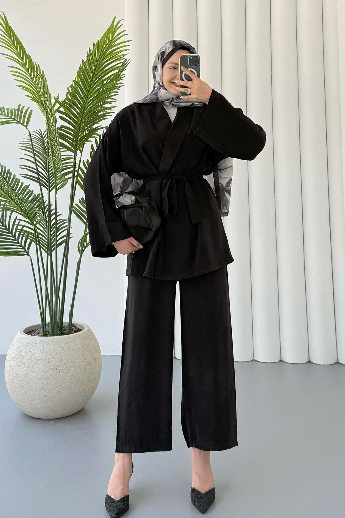 Seyyar Kuşaklı Kimono Pantolonlu Tesettür Takım-SİYAH