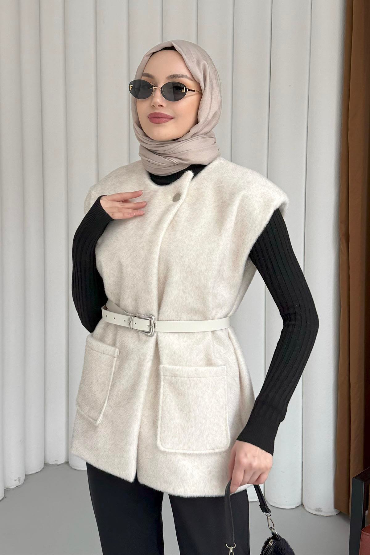 Tek Düğme Detaylı Polarlı Yelek-EKRU