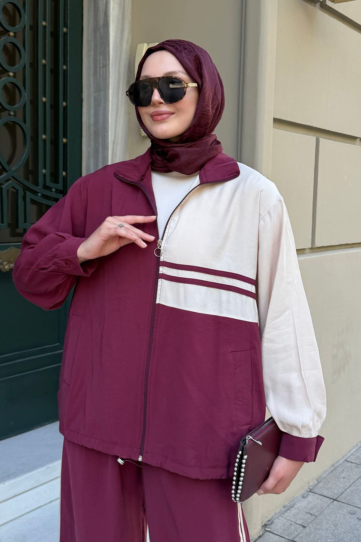 Yan Şerit Detaylı Fermuarlı Tesettür Takım-BORDO