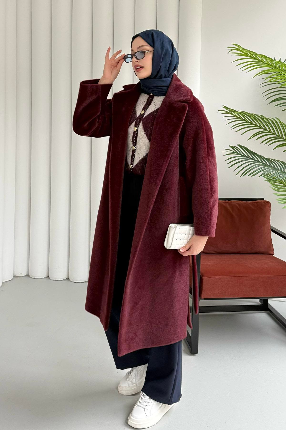 Yandan Yırtmaçlı Kuşaklı Kürk Kaban-BORDO