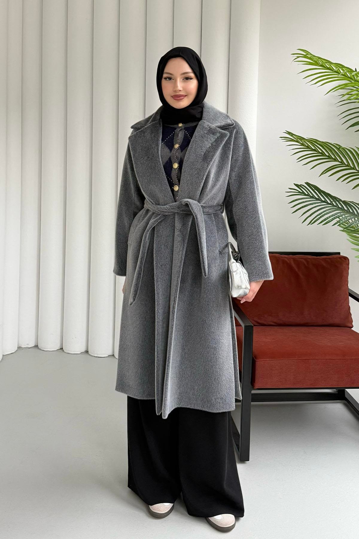 Yandan Yırtmaçlı Kuşaklı Kürk Kaban-GRİ