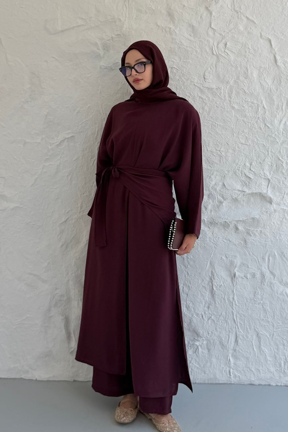Yandan Yırtmaçlı Omuz Şallı Premium Tesettür Takım-BORDO