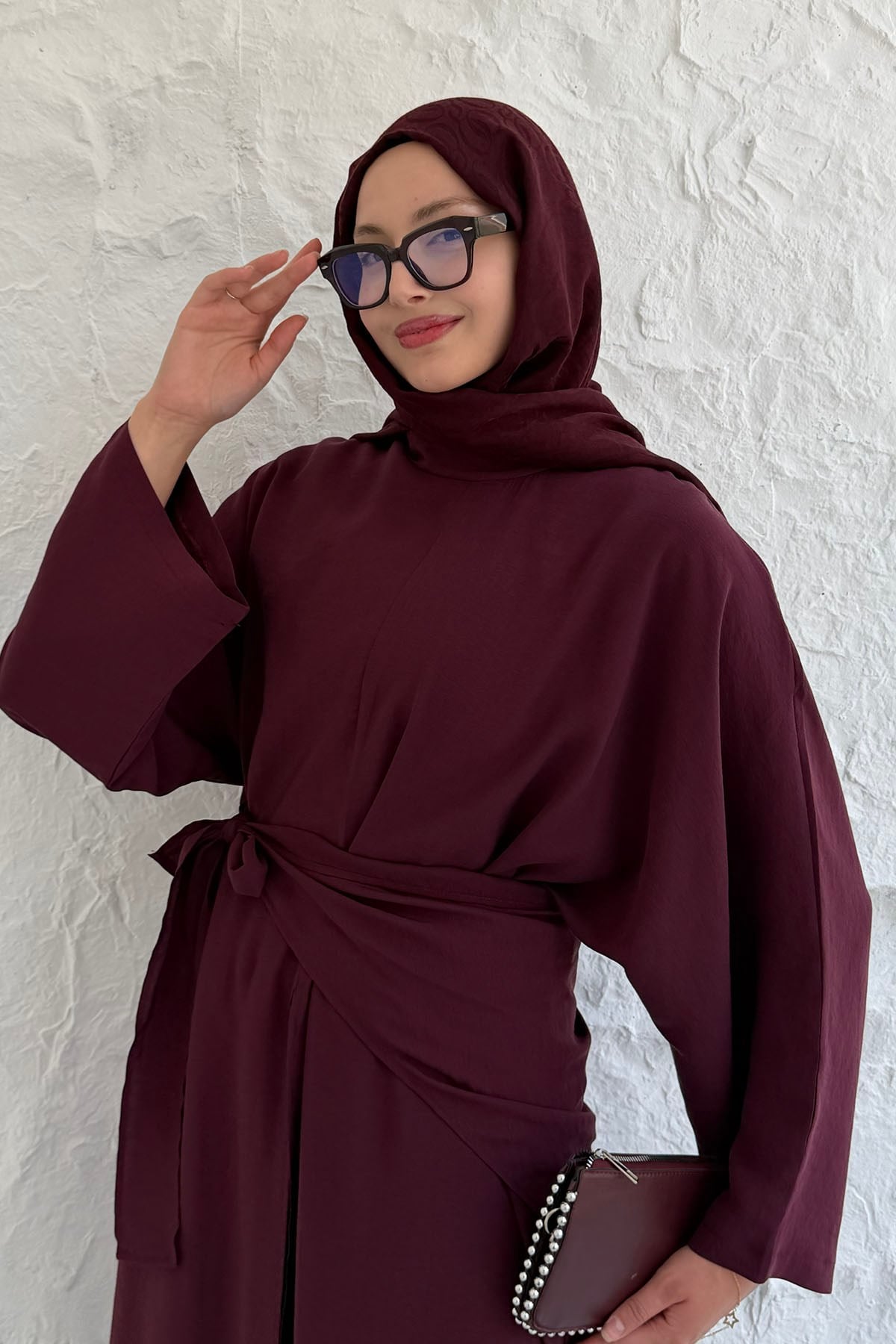 Yandan Yırtmaçlı Omuz Şallı Premium Tesettür Takım-BORDO