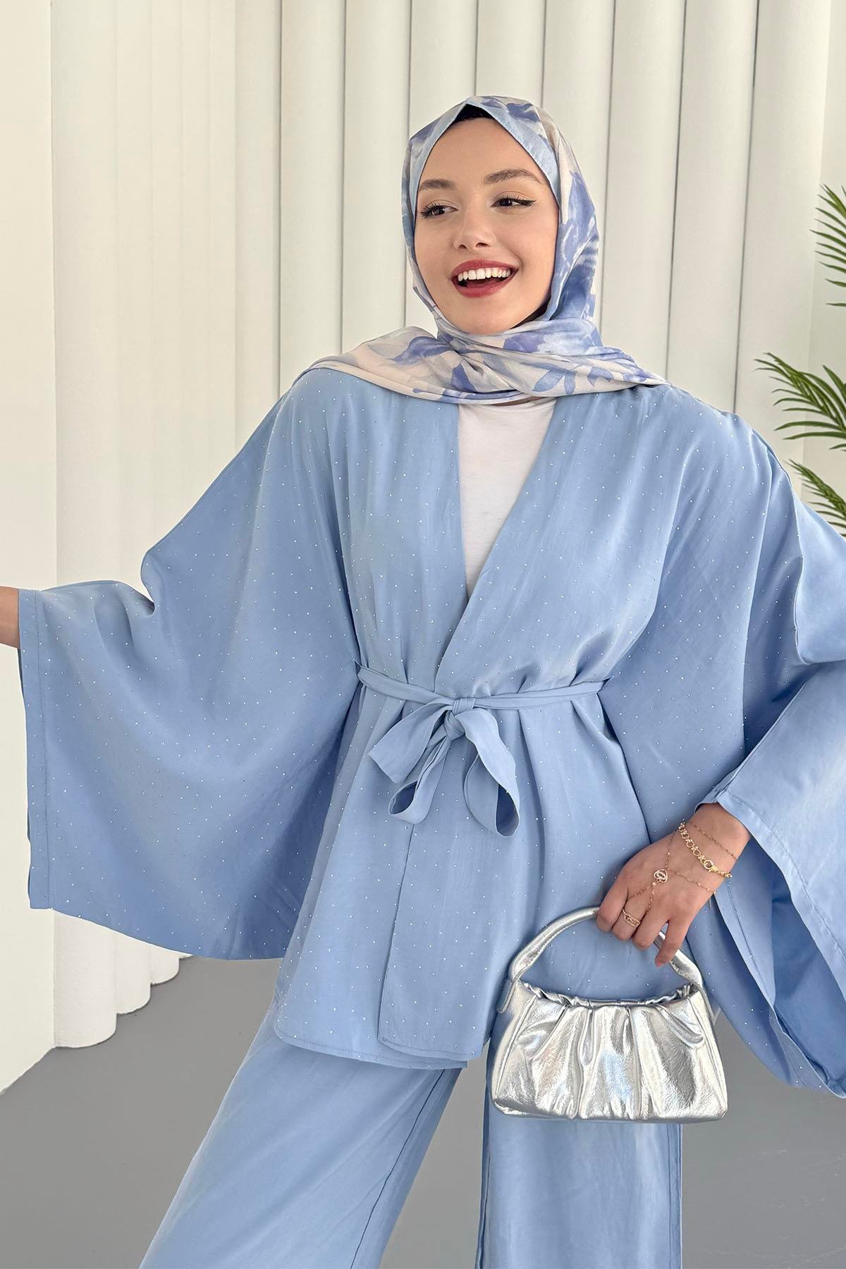 Yarasa Kol Taş Serpmeli Kimono Tesettür Takım-MAVİ