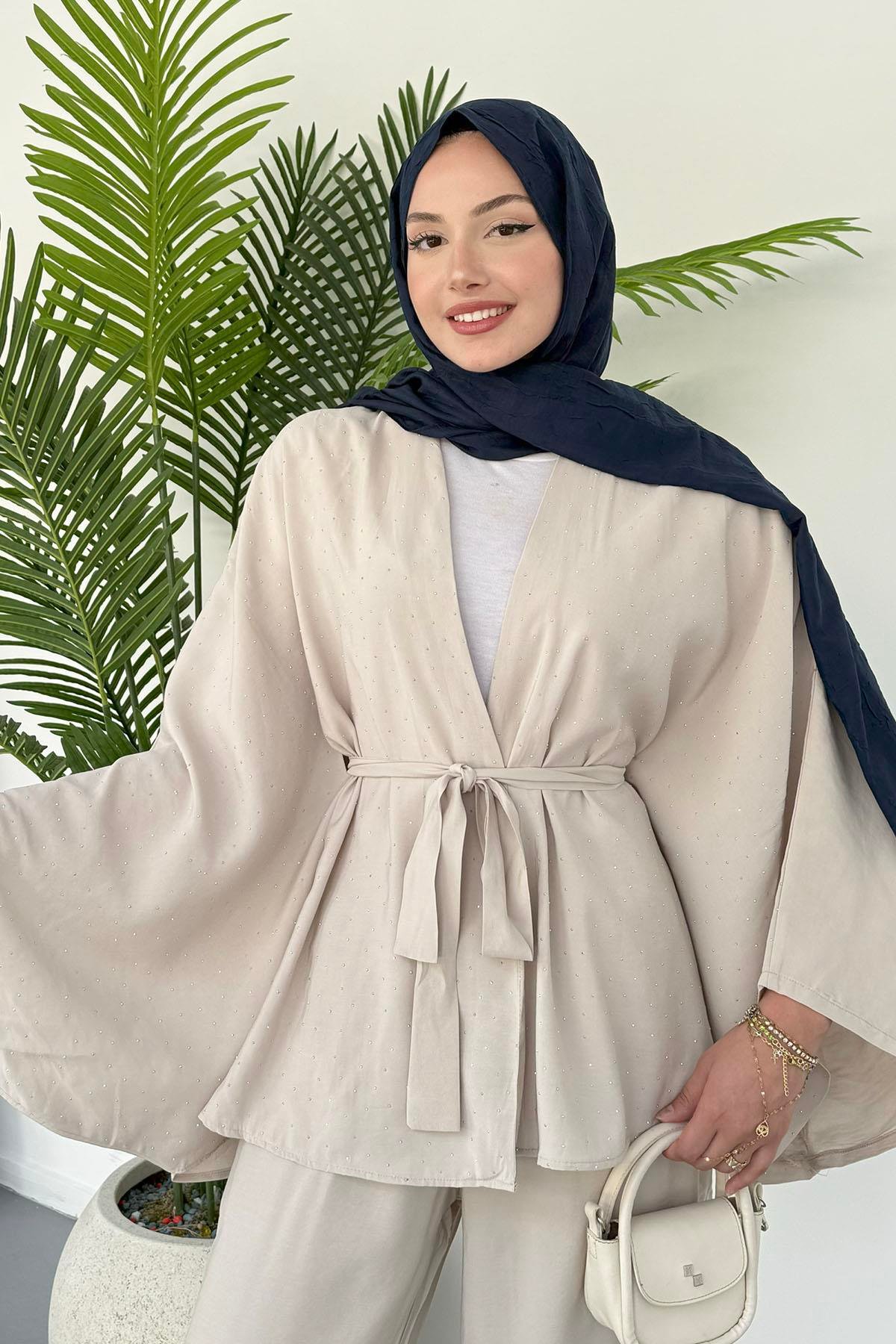 Yarasa Kol Taş Serpmeli Kimono Tesettür Takım-TAŞ
