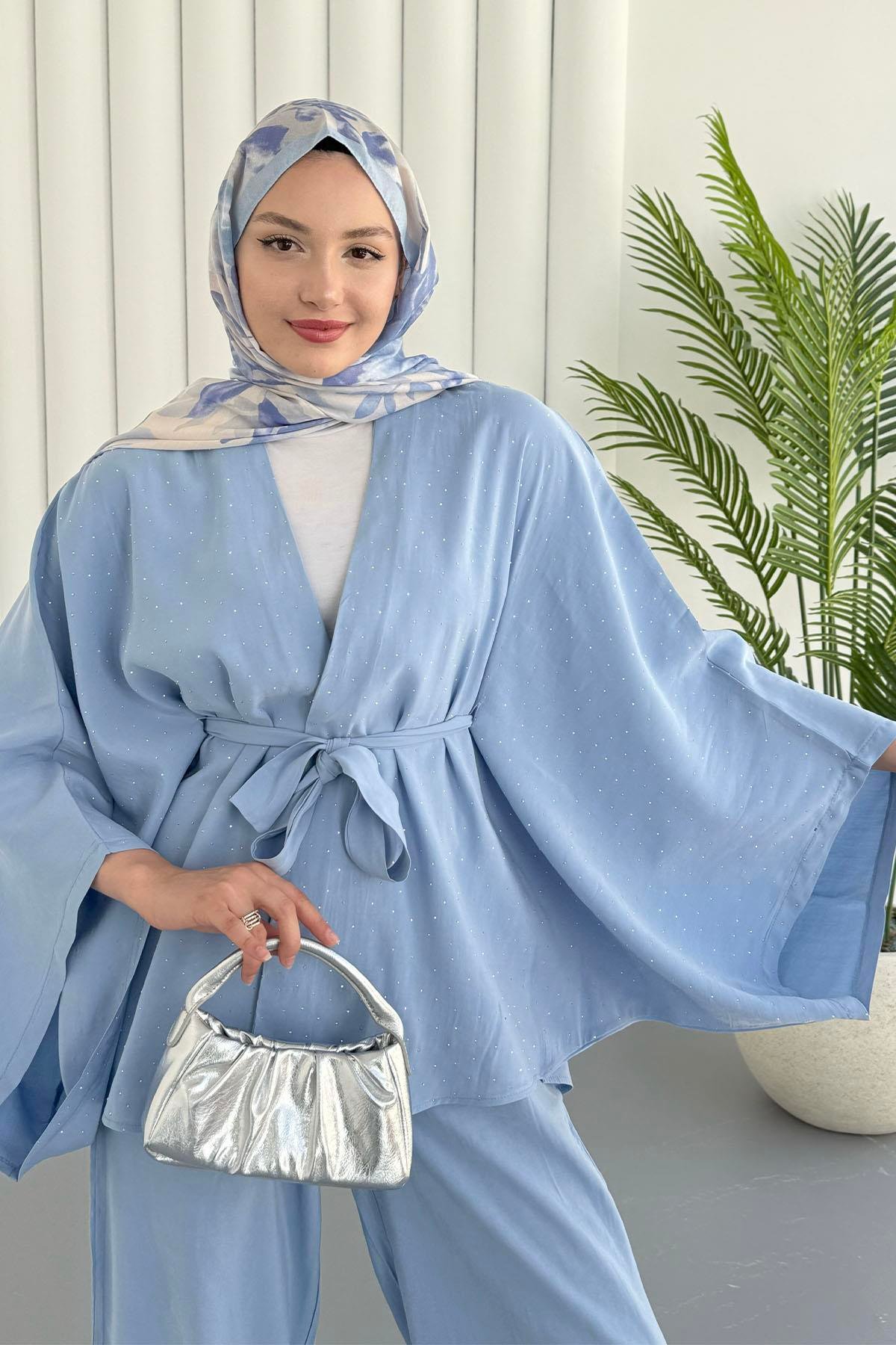 Yarasa Kol Taş Serpmeli Kimono Tesettür Takım-MAVİ
