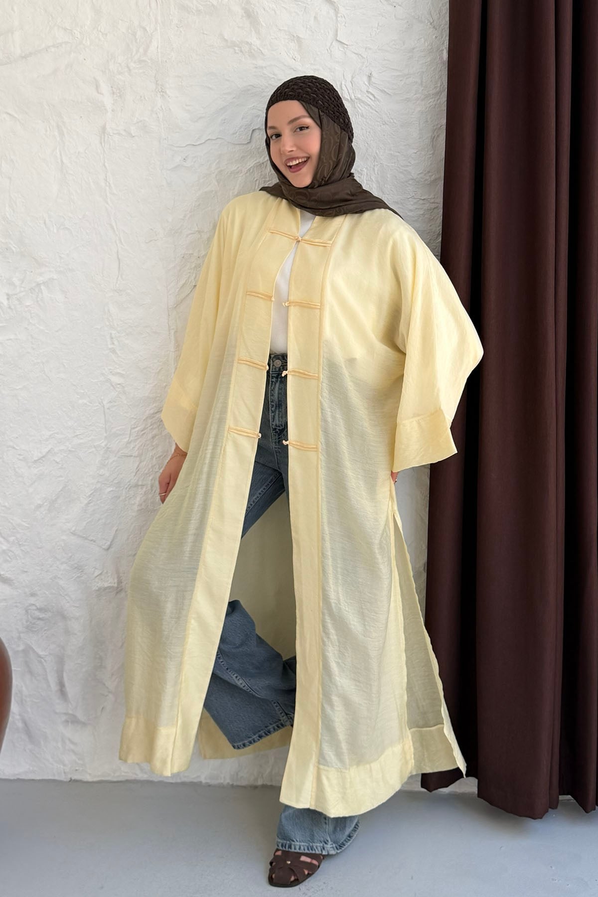 Yırtmaç Detaylı Süslü Düğmeli Kimono-SARI