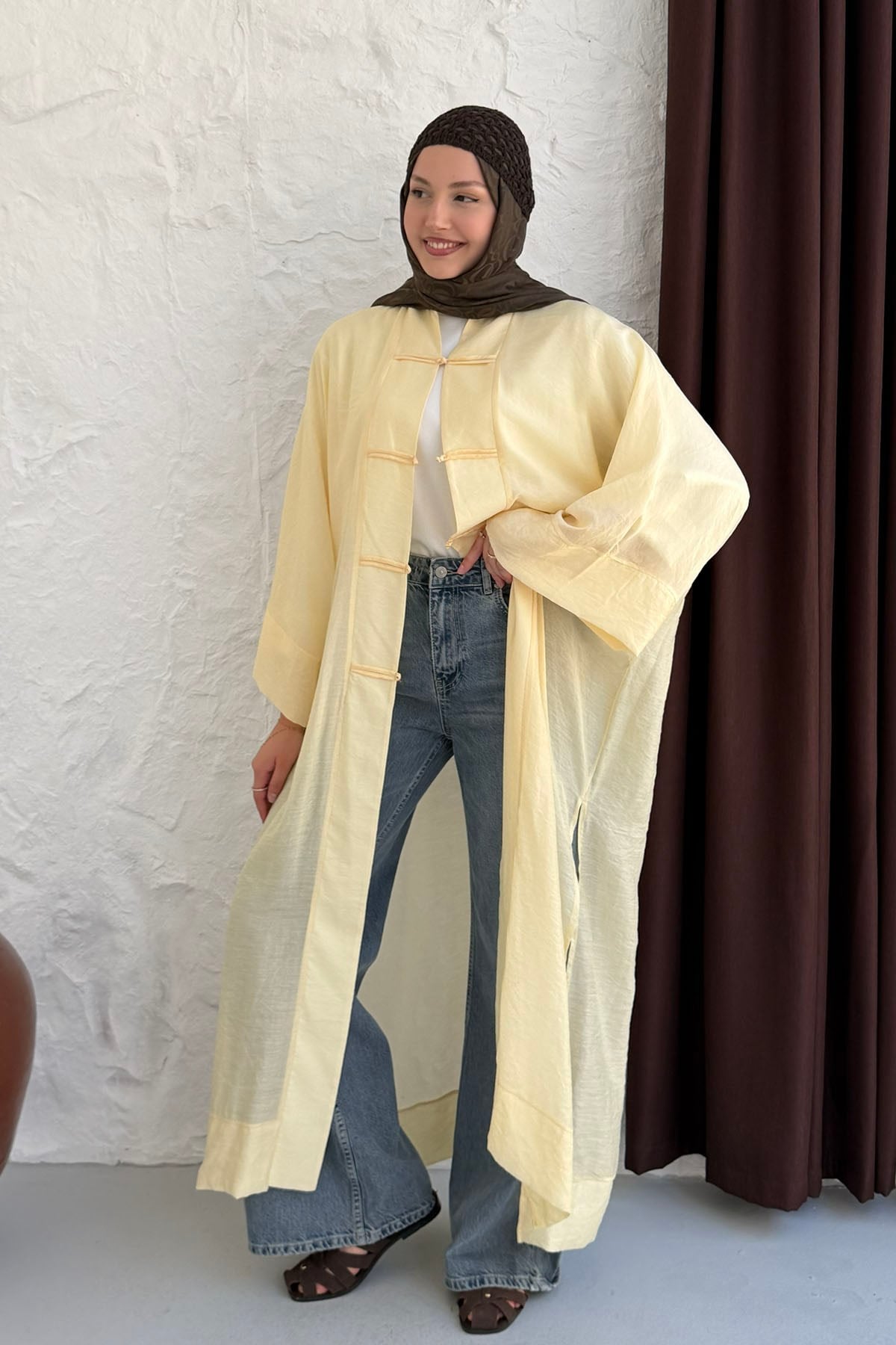 Yırtmaç Detaylı Süslü Düğmeli Kimono-SARI