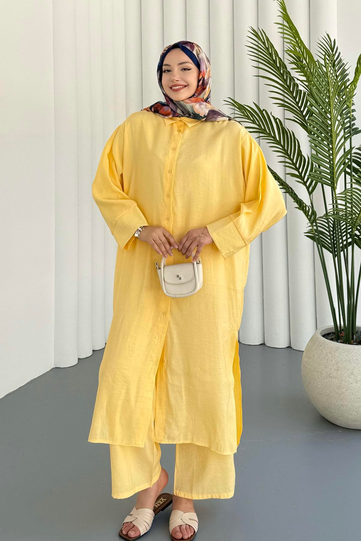Yırtmaç Detaylı Tunik Pantolon Tesettür Takım-SARI