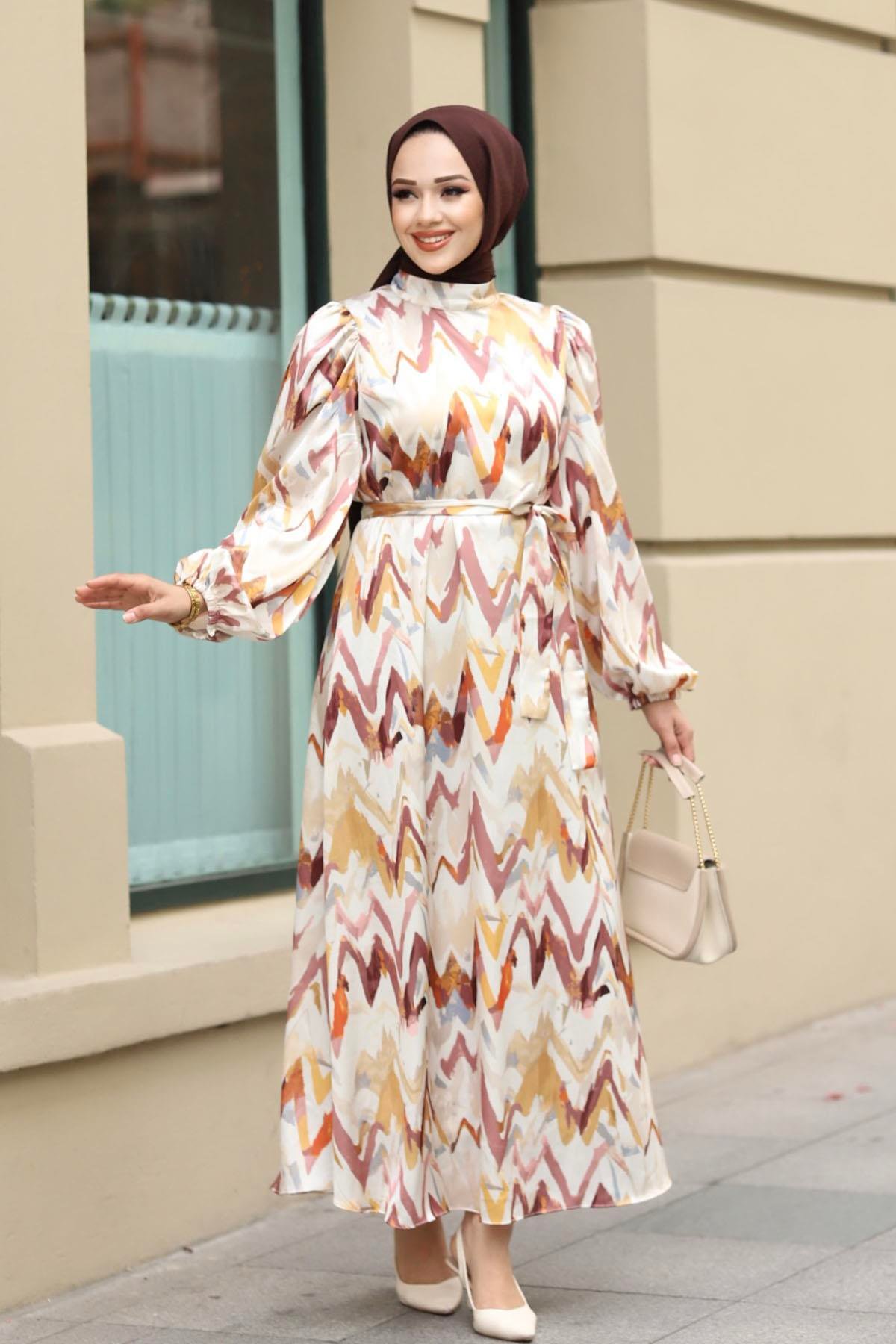 Zigzag Desenli Saten Tesettür Elbise-PUDRA