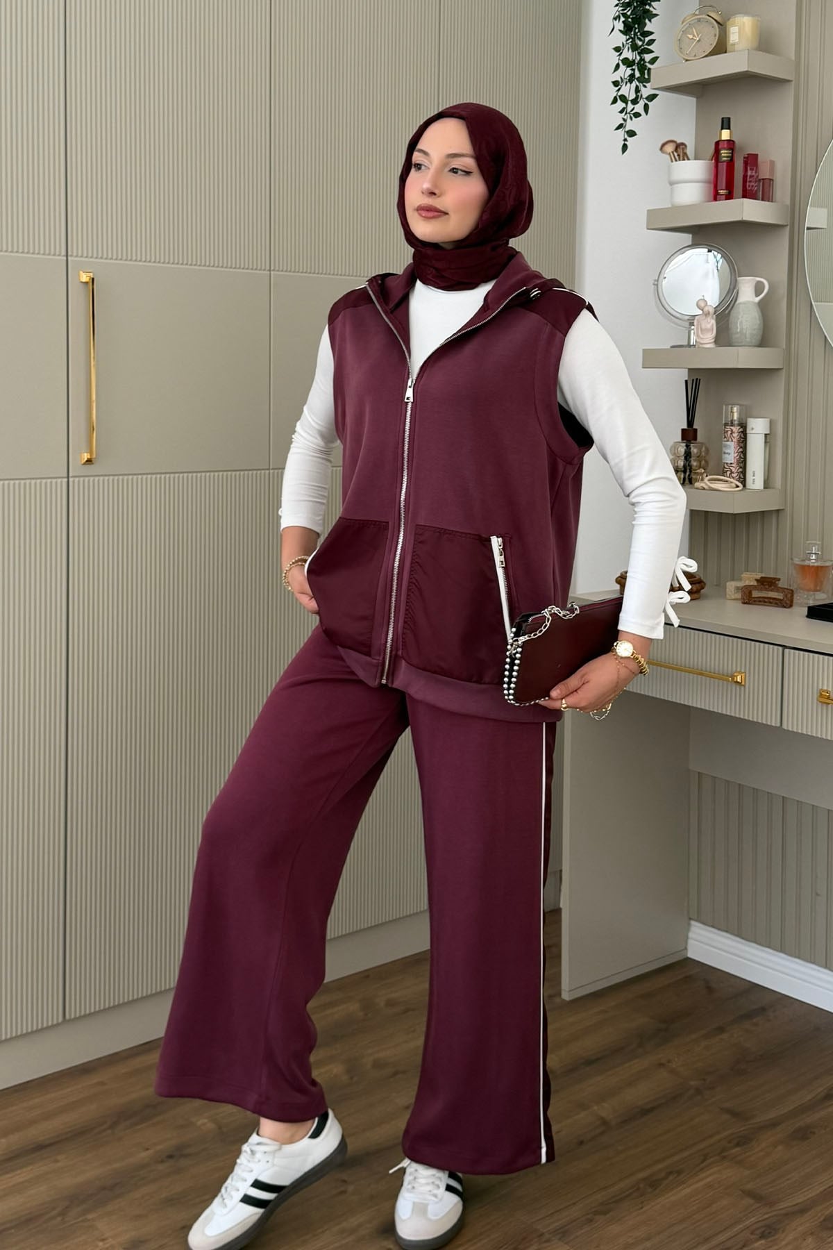 ZR Oysho Spor Şerit Detaylı Kapüşonlu Fermuarlı Tesettür Takım-BORDO