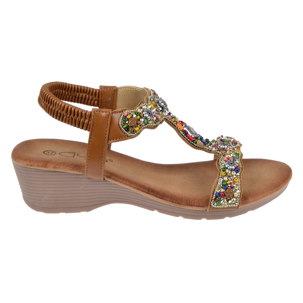 Guja Taş Detaylı 5Cm Dolgu Tabanlı Kadın Sandalet GJ-26Y226 CAMEL