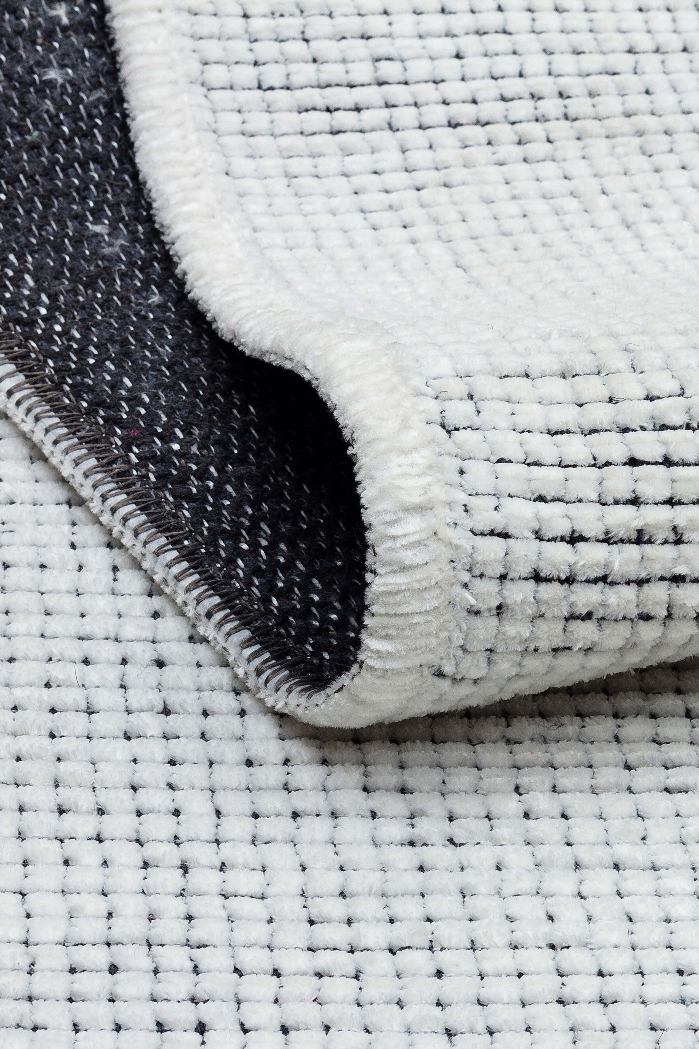 CAPRI CPR 01 WHITE  Hav Toz Vermez Kaymaz Kolay Kullanımlı Yıkanabilir Düz Renk Kilim