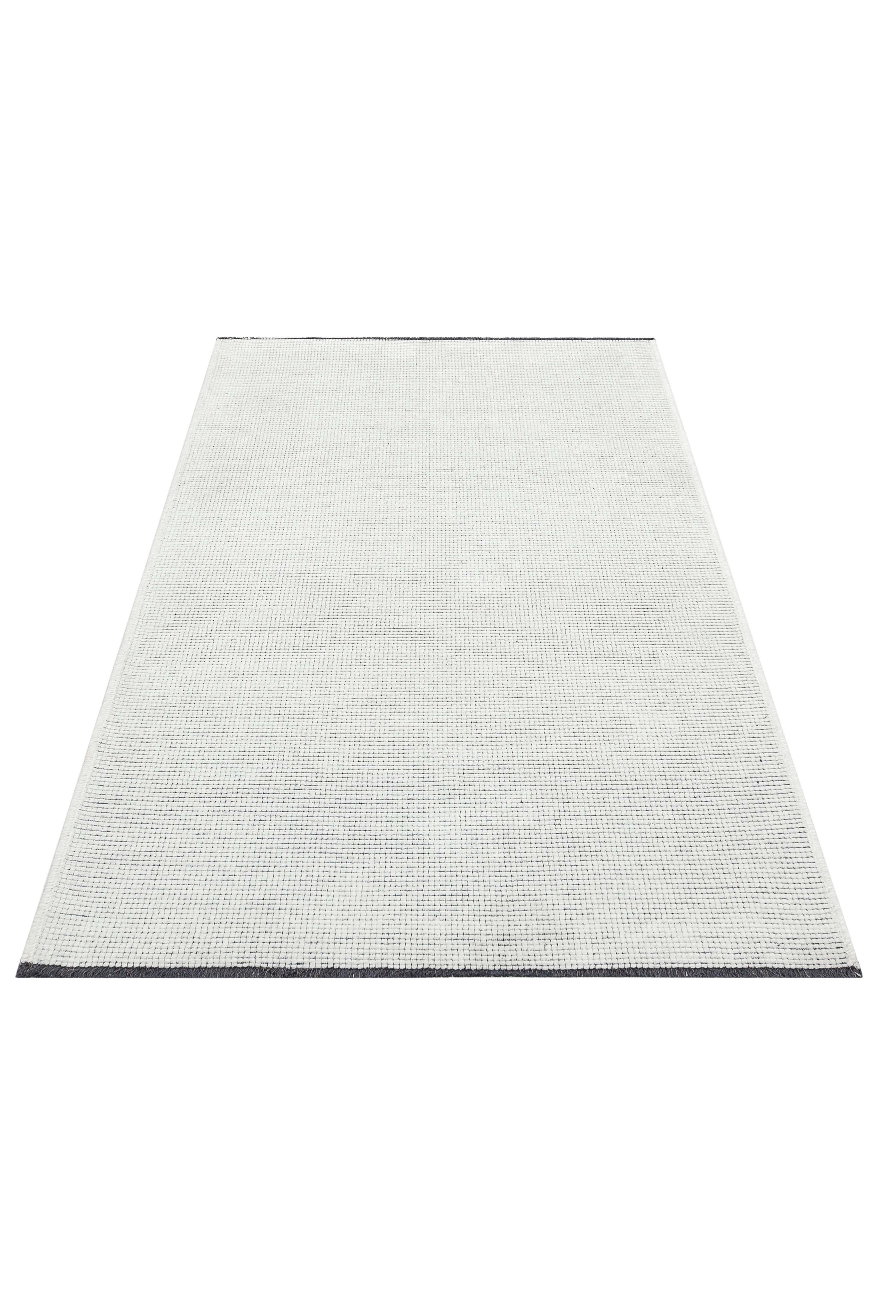 CAPRI CPR 01 WHITE  Hav Toz Vermez Kaymaz Kolay Kullanımlı Yıkanabilir Düz Renk Kilim
