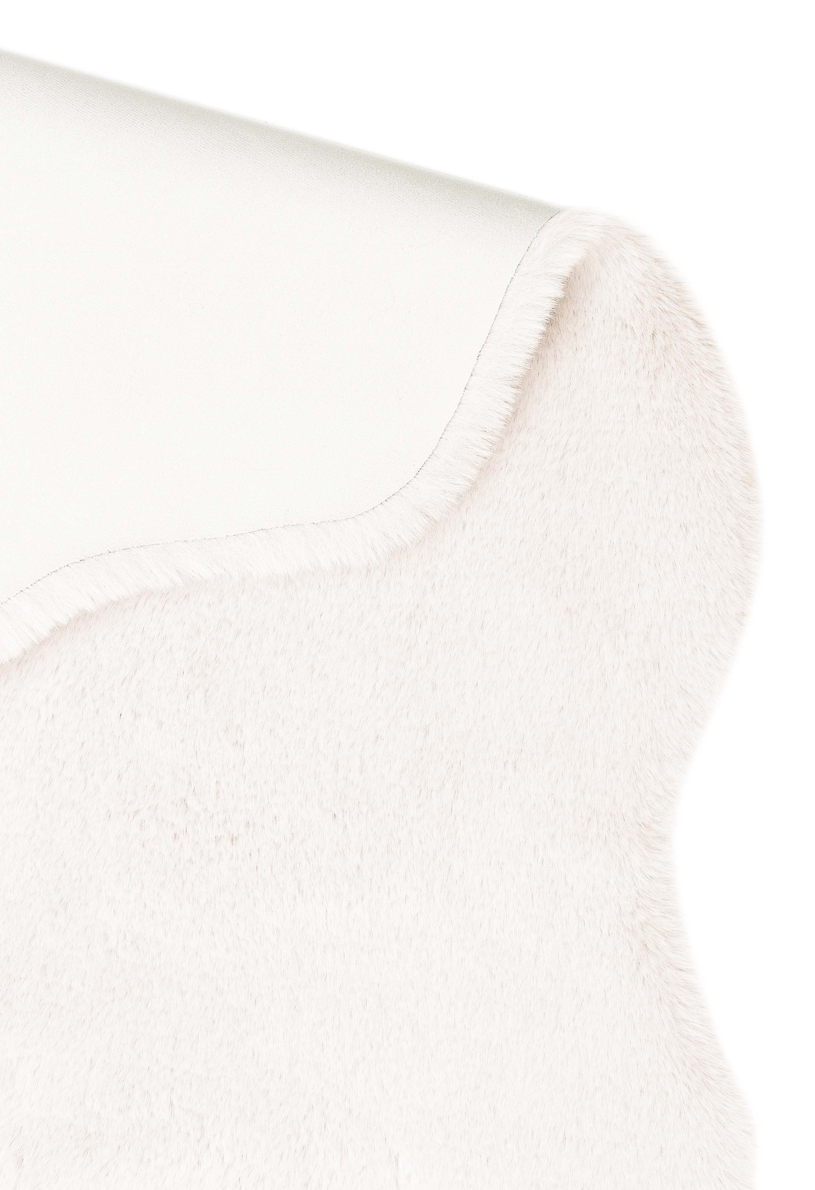 MOLLIS PLAIN MLS PLAIN SINGLE L.BEIGE  Yumuşak Tuşeli Yıkanabilir Kaymaz Tabanlı Suni Kürk