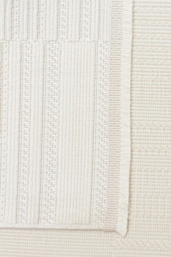 MONO LOOP MNO LOOP 01 WHITE  Bukleli Sisal Dokuma Yıkanabilir Hav Vermez Kaymaz Tabanlı Kolay Temizlenebilir Makine Halısı