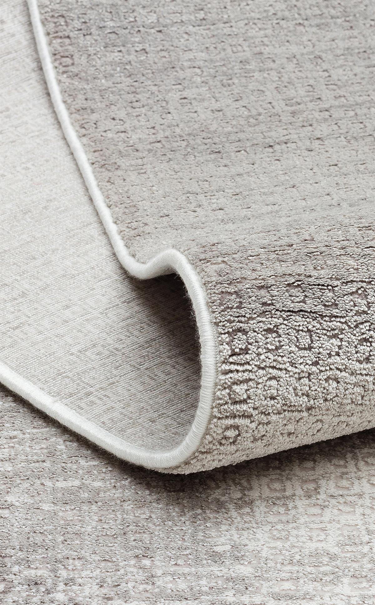 MONTREAL MNT 02 CREAM BEIGE  Şık ve Modern Sıkı Dokuma Makine Halısı