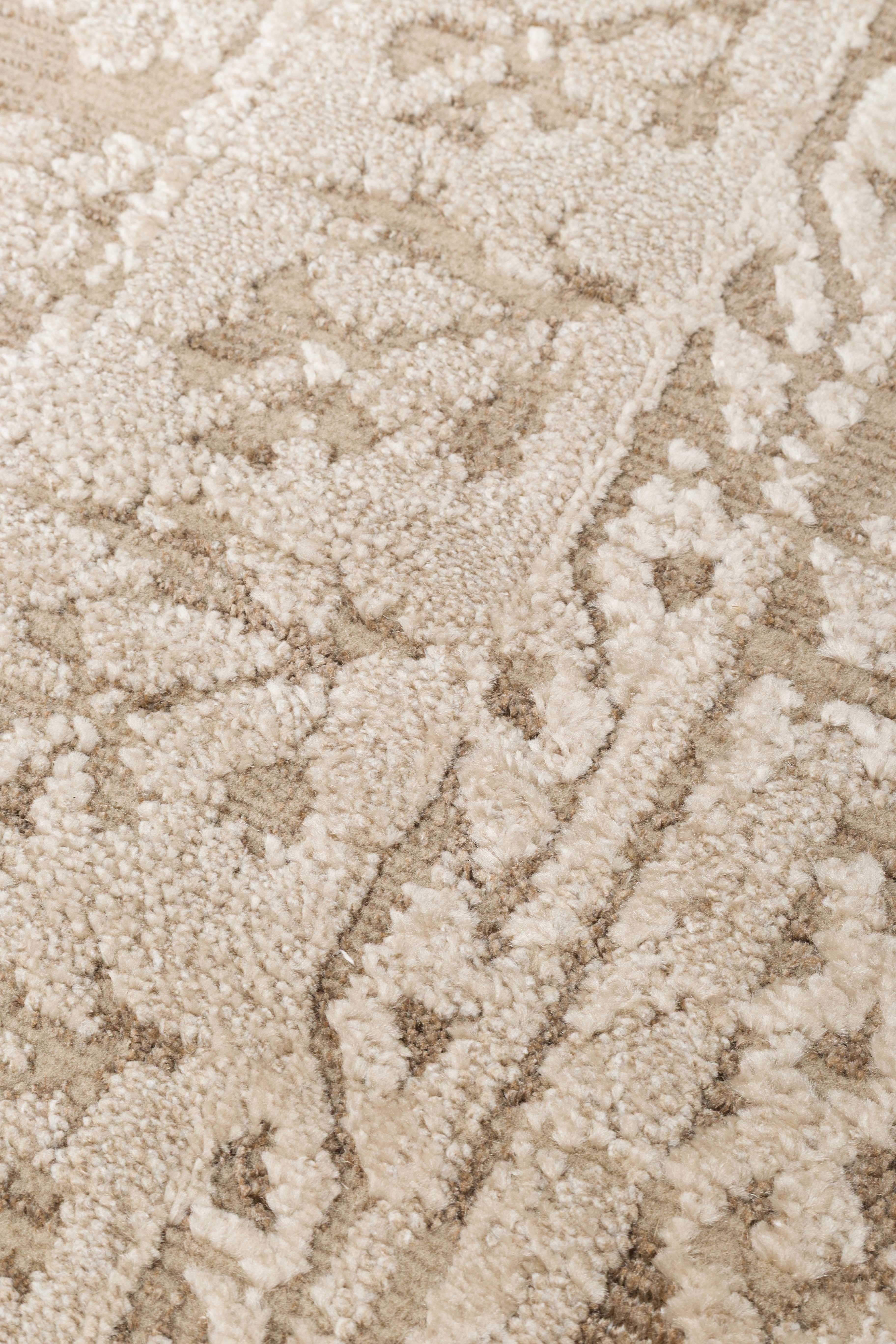 RIVERA RVR 02 BEIGE  Modern ve Klasik Desenli Yüksek Alçak Çift Boyutlu Dokumaya Sahip Yumuşak Tuşeli Makine Halısı