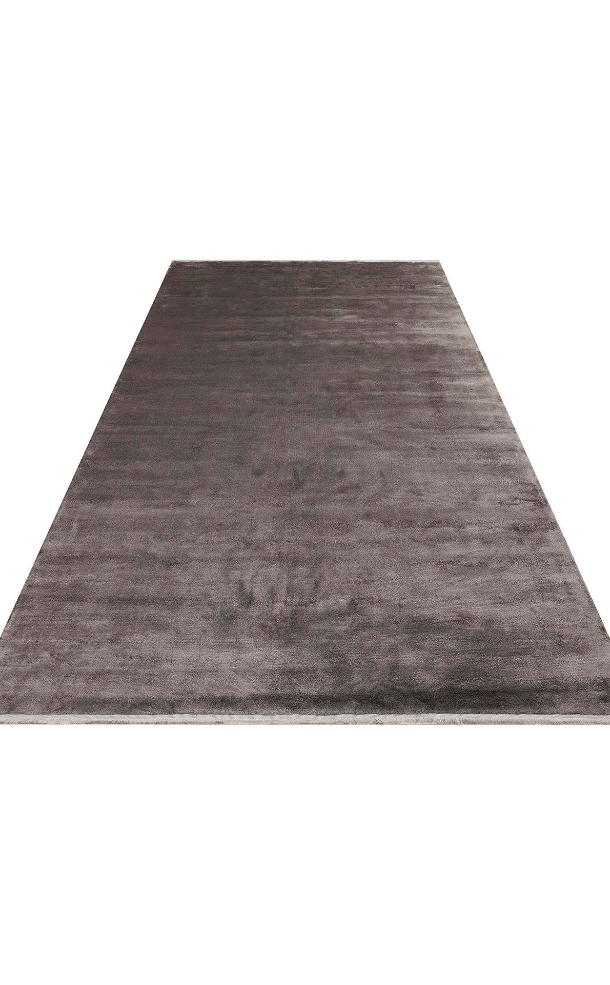 VELVET VT PLAIN D.GREY  Düz Renk El Emeği ile Özel Tezgahlarda Üretilen Viskon Uşak Halısı