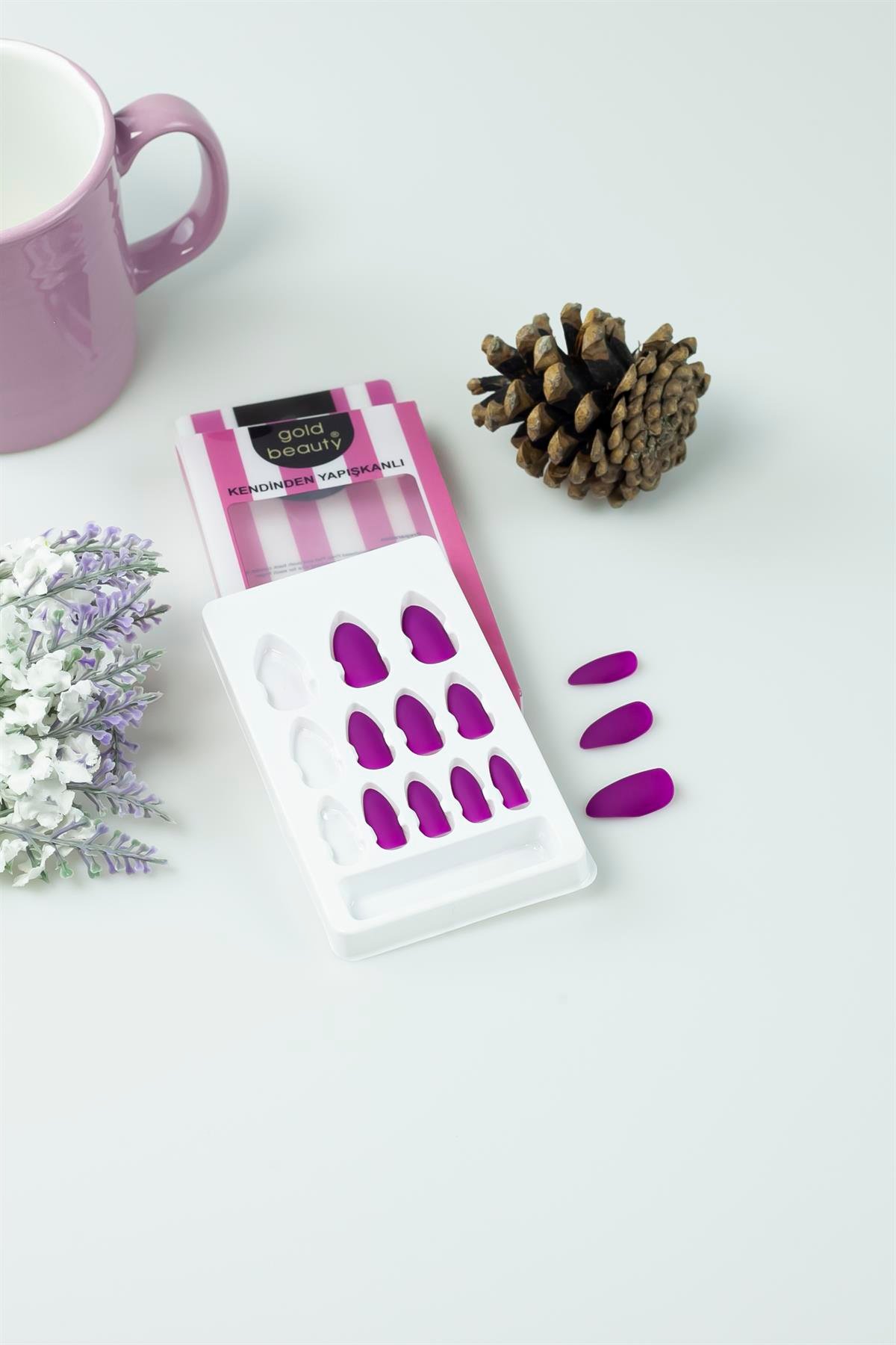 Gold Beauty Kendinden Yapışkanlı Takma Tırnak Metalik Pembe 2801