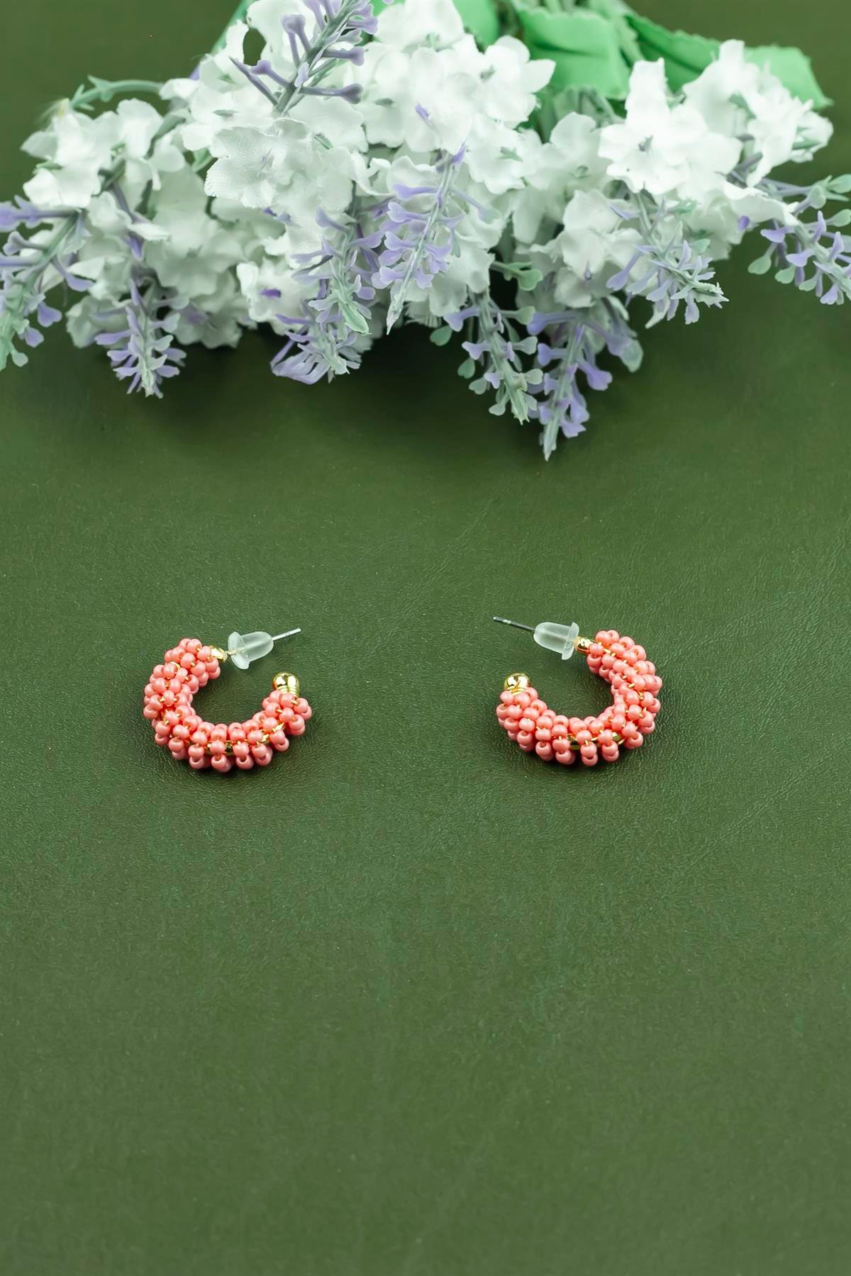 Pembe Renk Boncuklu Model Küpe 3558