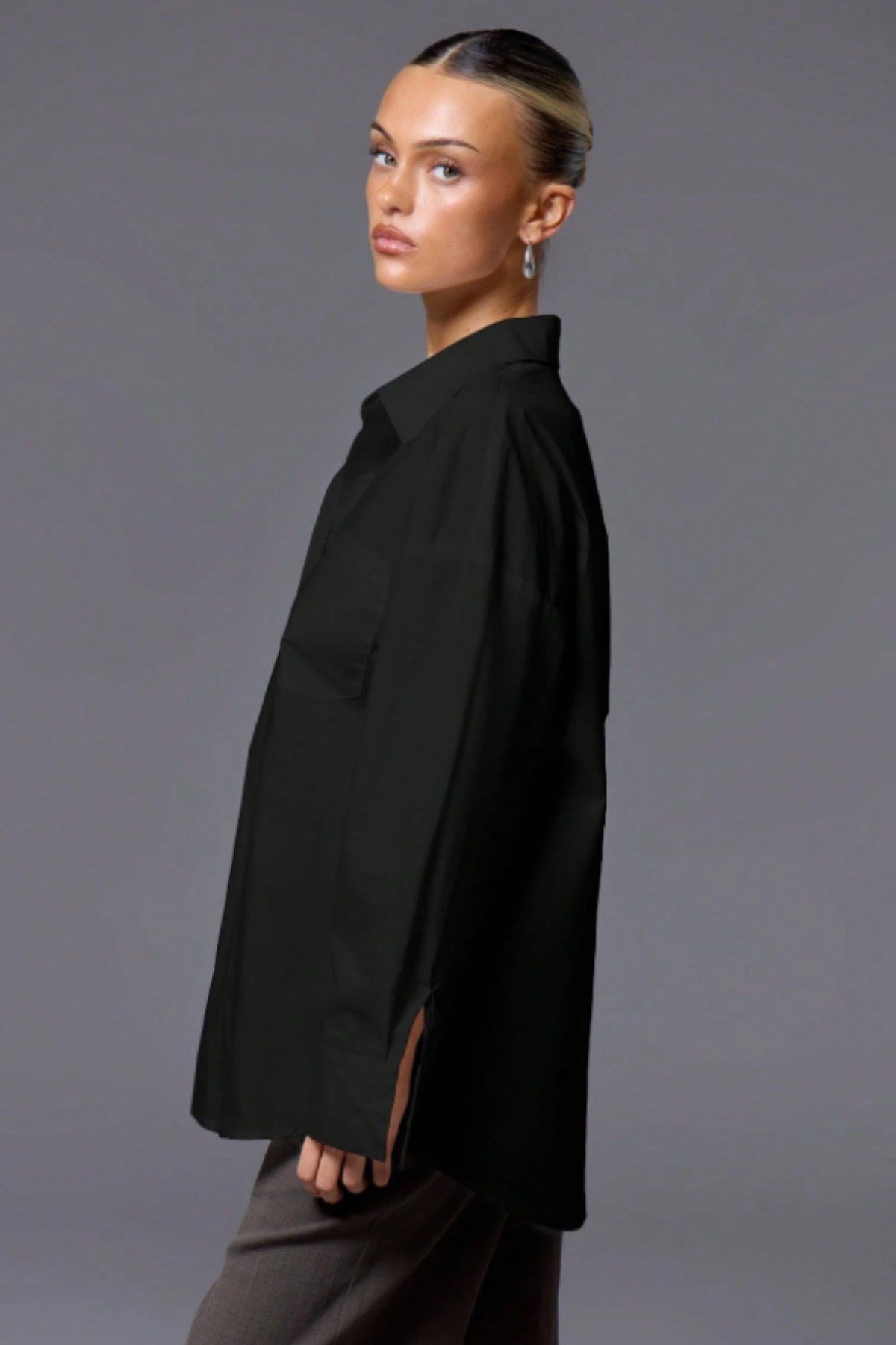 Tarz CoolGömlekKGM-OVR-002-Siyah-LKadın Oversize Gömlek Uzun Kollu Basic Salaş Kesim Poplin Trend Şık Günlük Gömlek