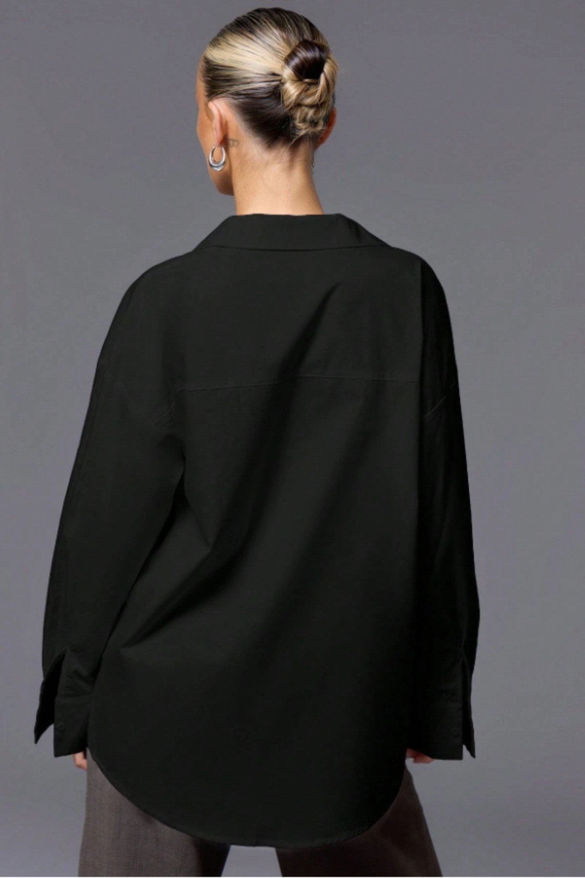 Tarz CoolGömlekKGM-OVR-002-Siyah-LKadın Oversize Gömlek Uzun Kollu Basic Salaş Kesim Poplin Trend Şık Günlük Gömlek