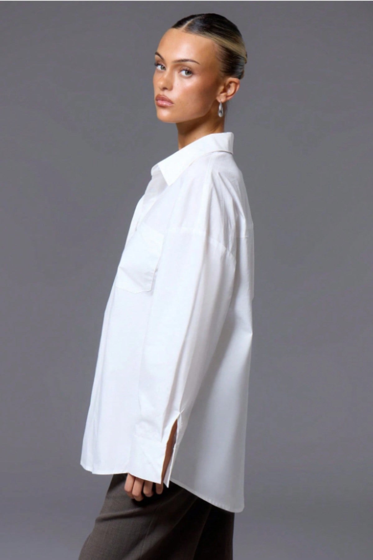 Tarz CoolGömlekKGM-OVR-002-Siyah-LKadın Oversize Gömlek Uzun Kollu Basic Salaş Kesim Poplin Trend Şık Günlük Gömlek